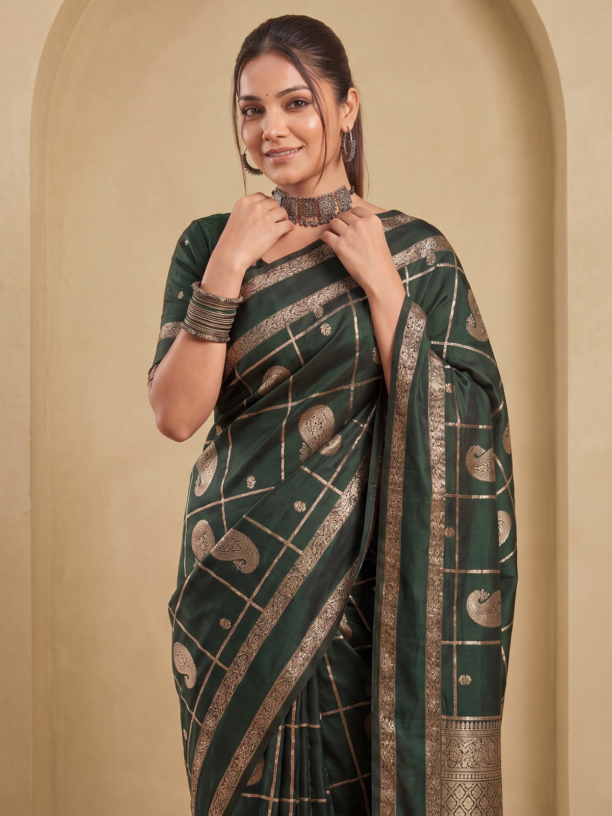 Green Silk Blend saree – detail view 4