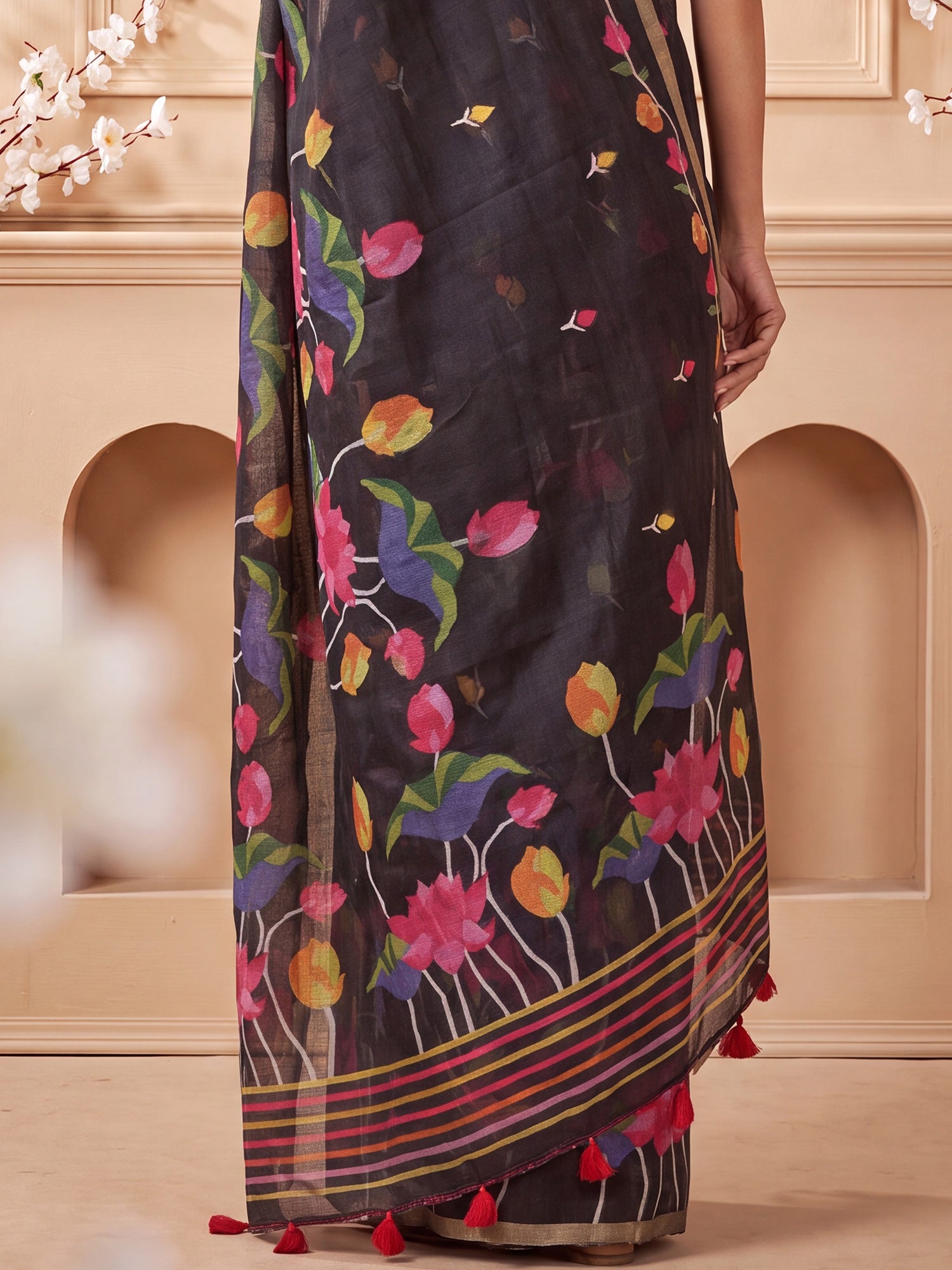 Black Cotton Linen saree – detail view 5