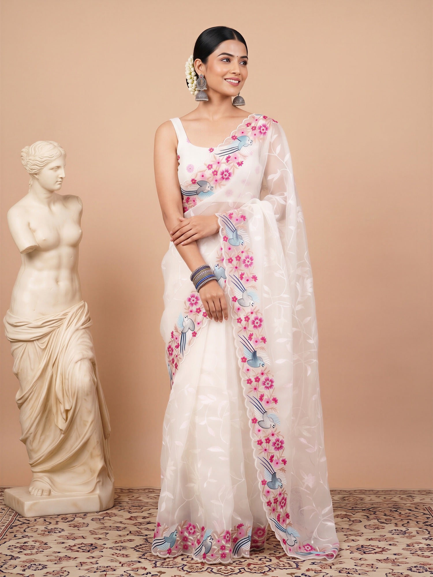 White Organza saree – detail view 3