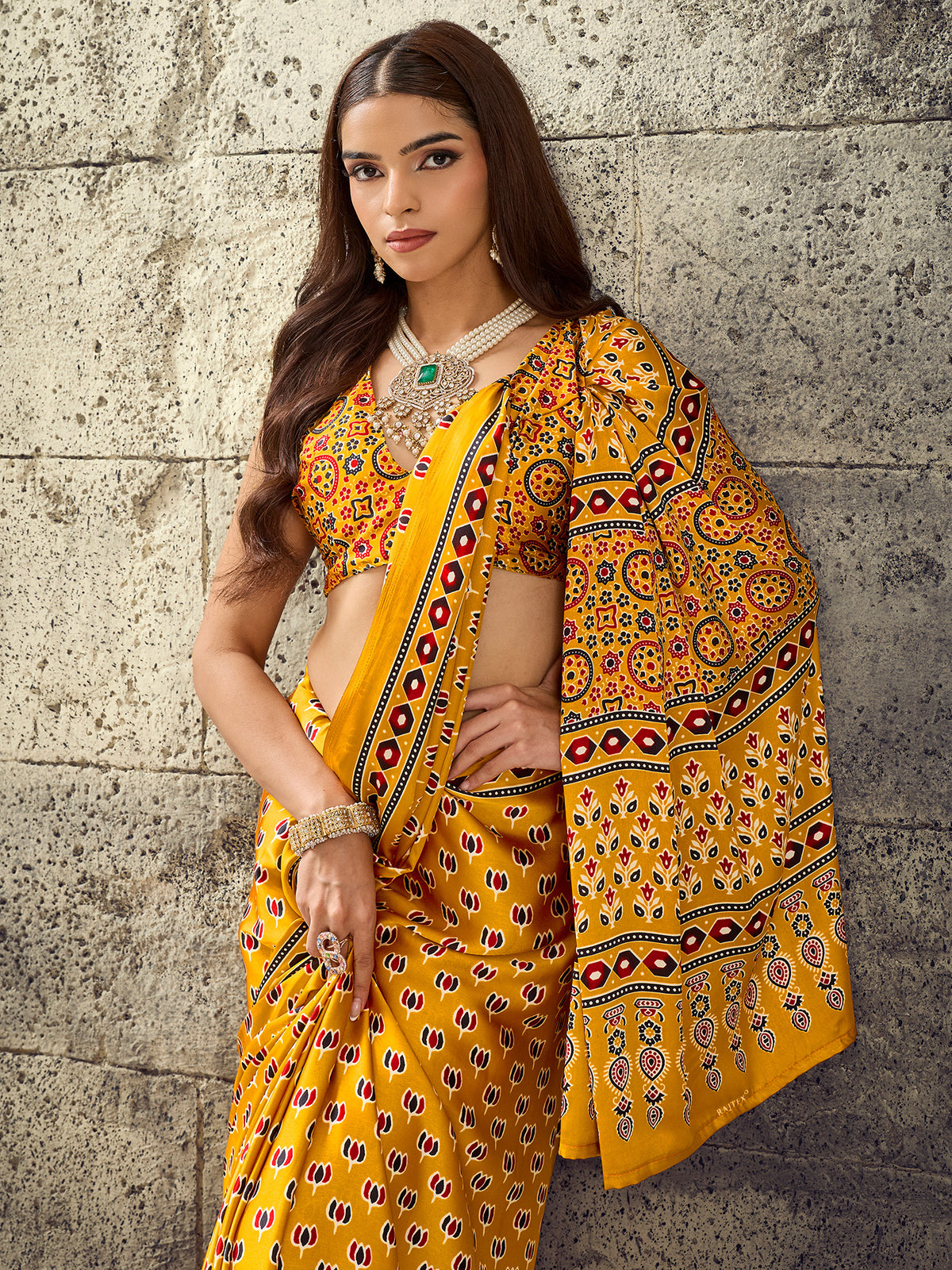 Mustard Satin saree – detail view 3