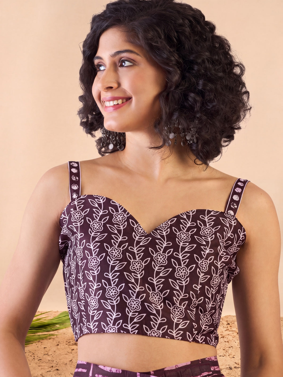 Burgundy Cotton saree – detail view 2