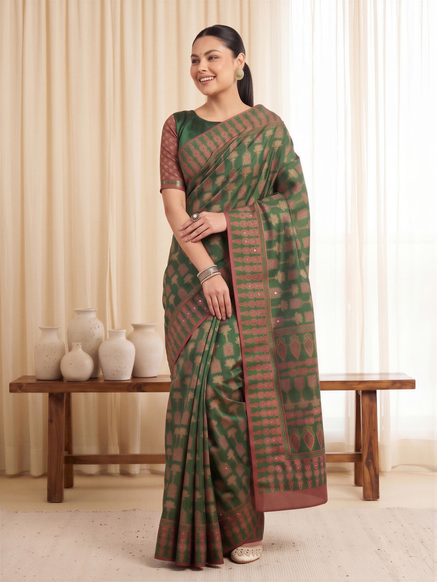 Green Silk Blend saree – detail view 3
