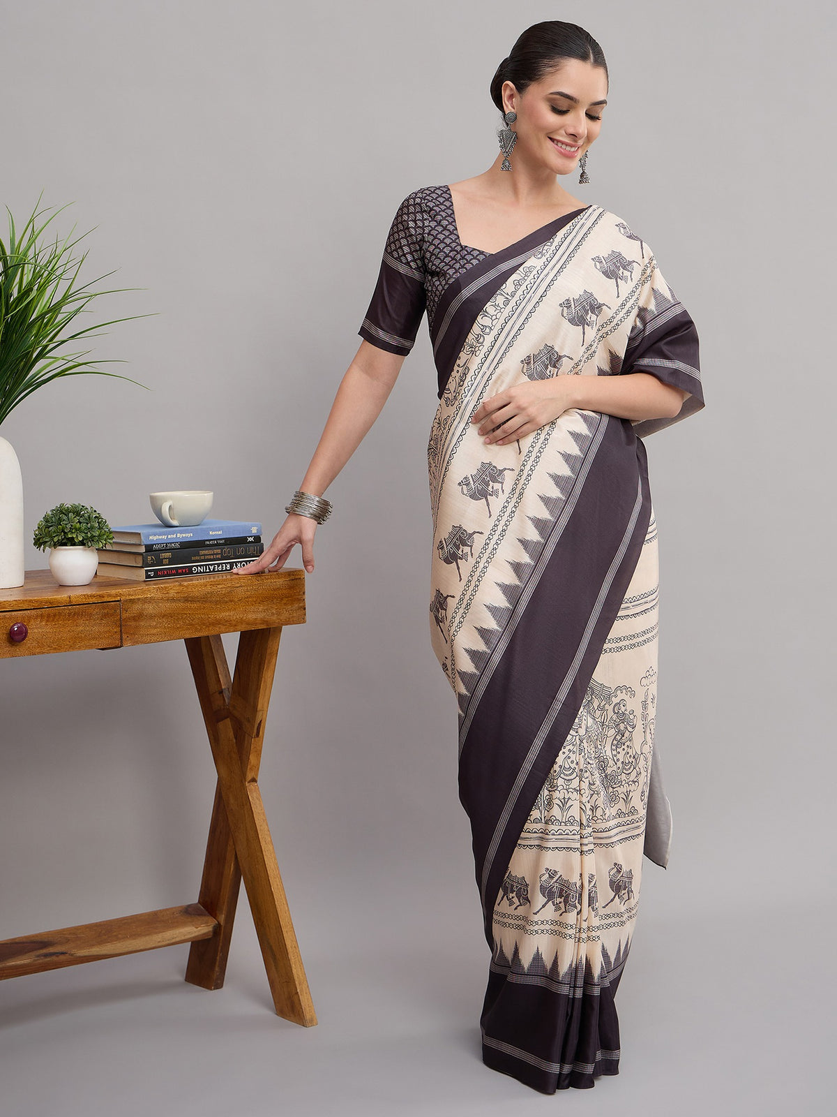 Off White soft silk saree view 4