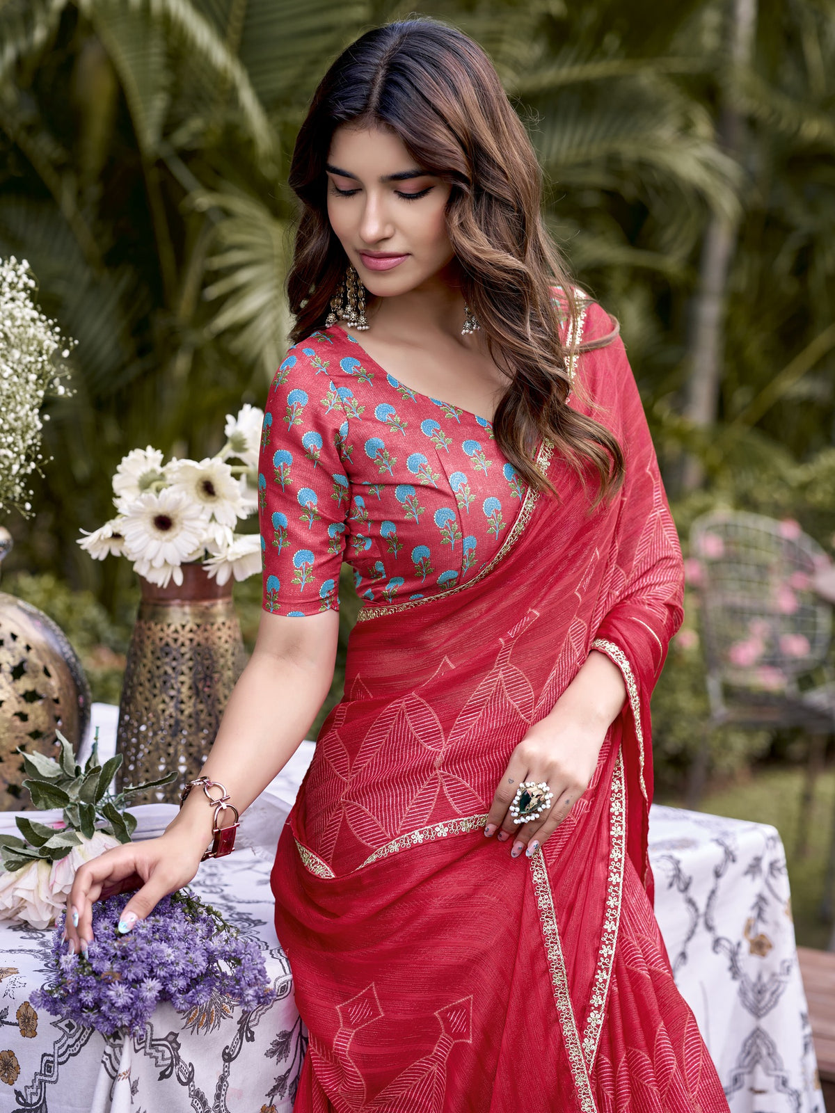 Red Chiffon saree – detail view 4