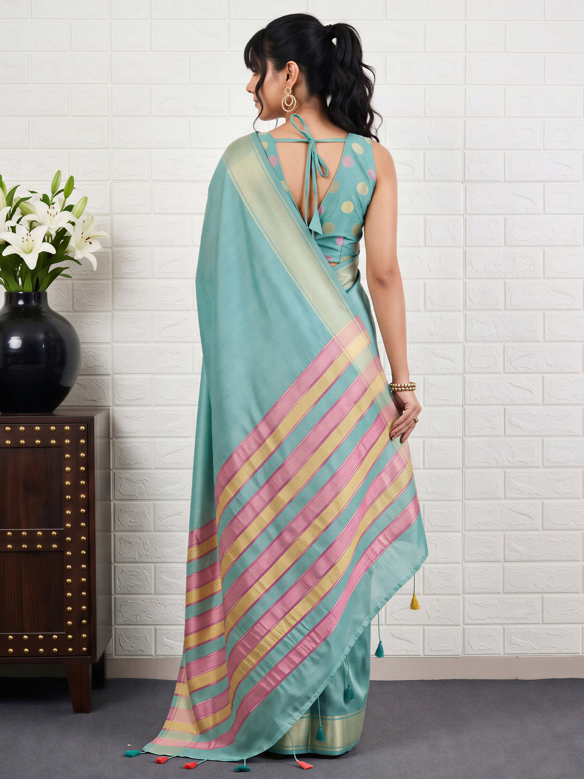 Turquoise Bhagalpuri Silk saree – detail view 1