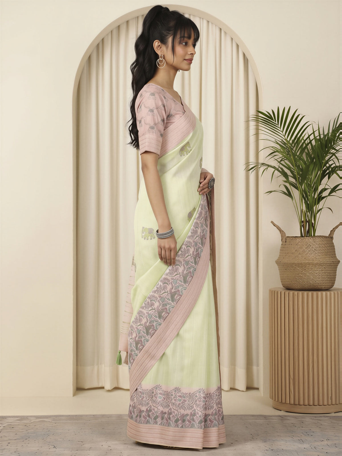 Light Green Silk Blend saree – detail view 2