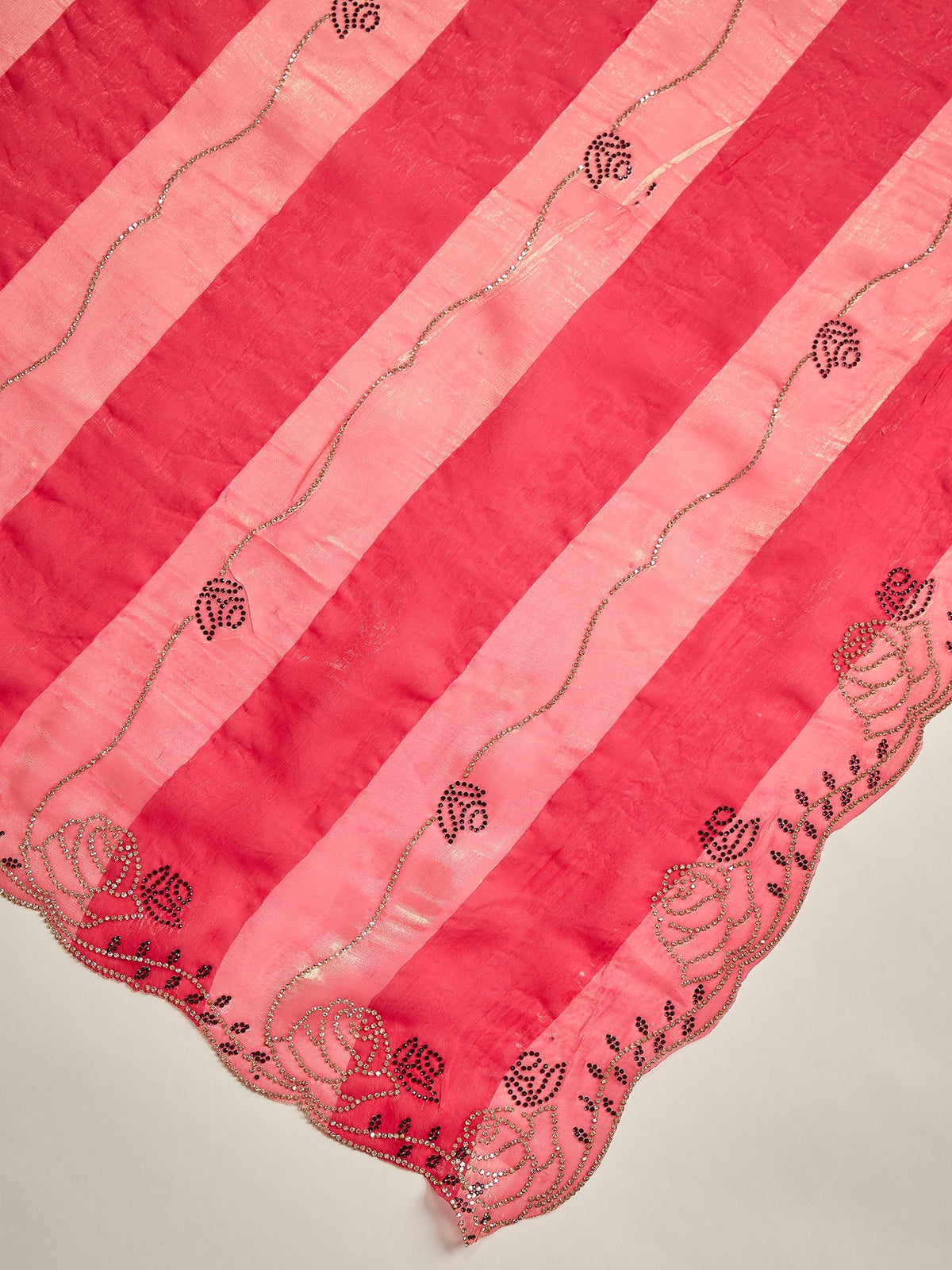 Pink Satin Silk saree – detail view 4