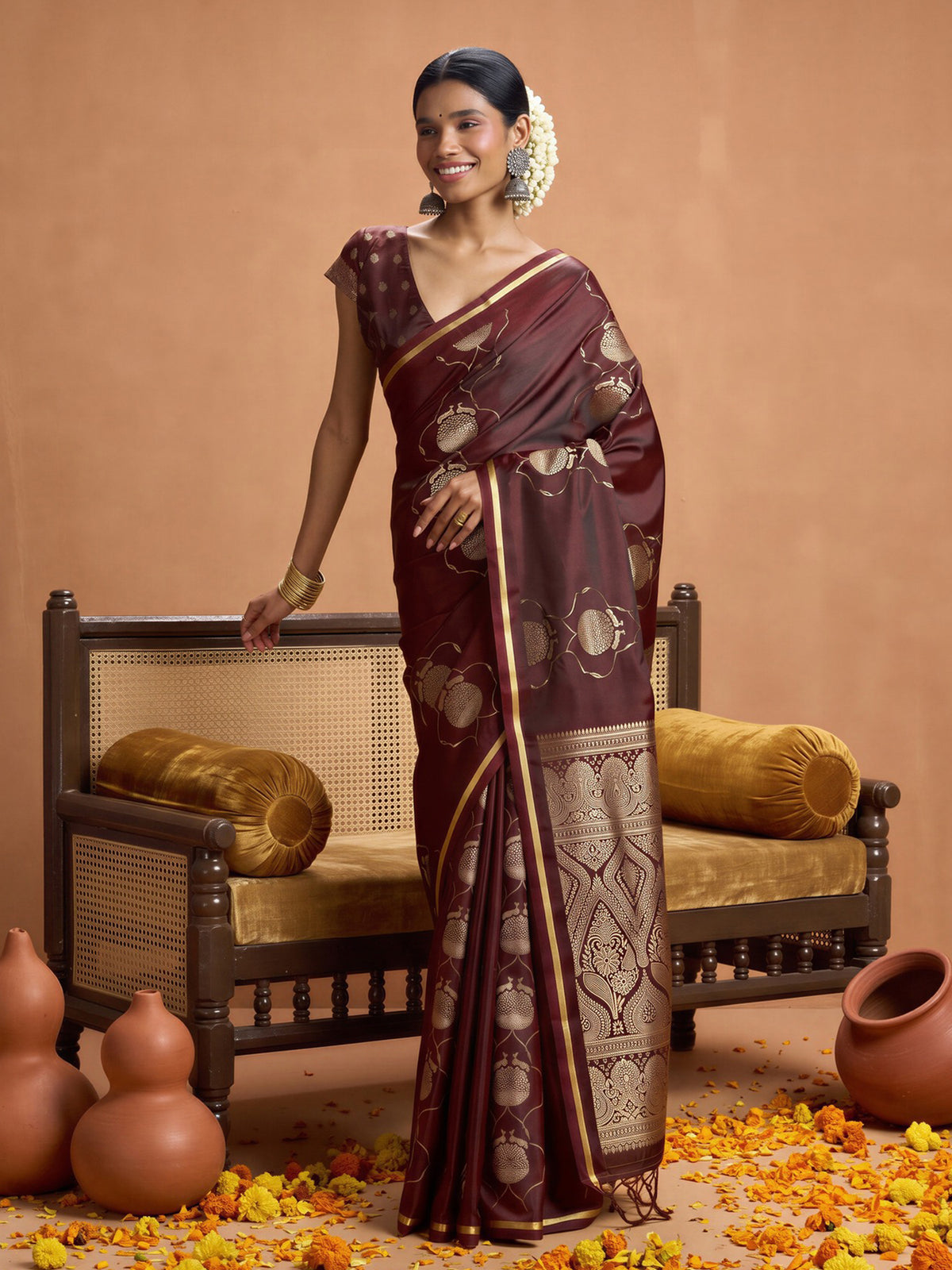Maroon Satin saree – detail view 3