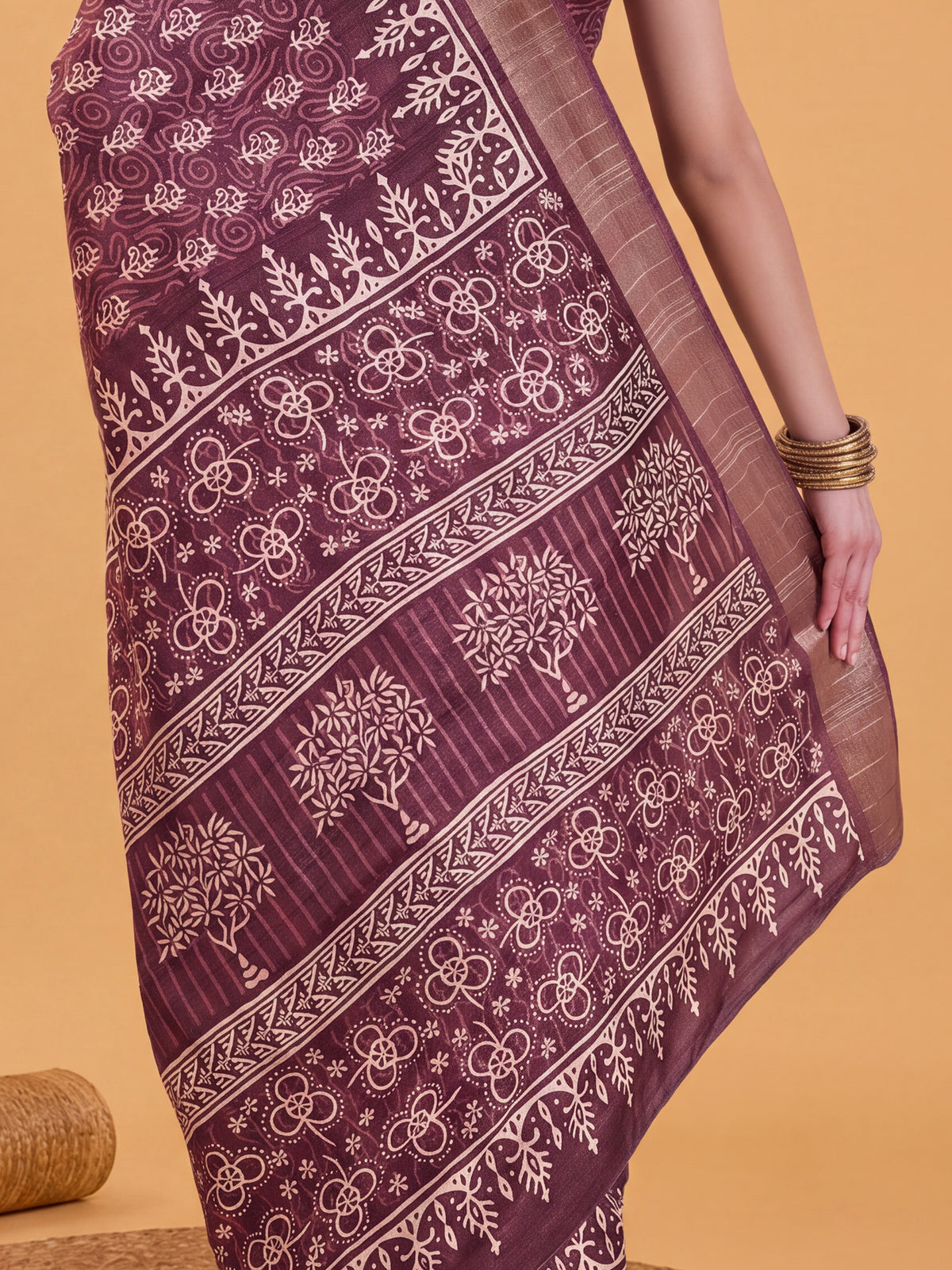 Burgundy Silk Blend saree – detail view 5