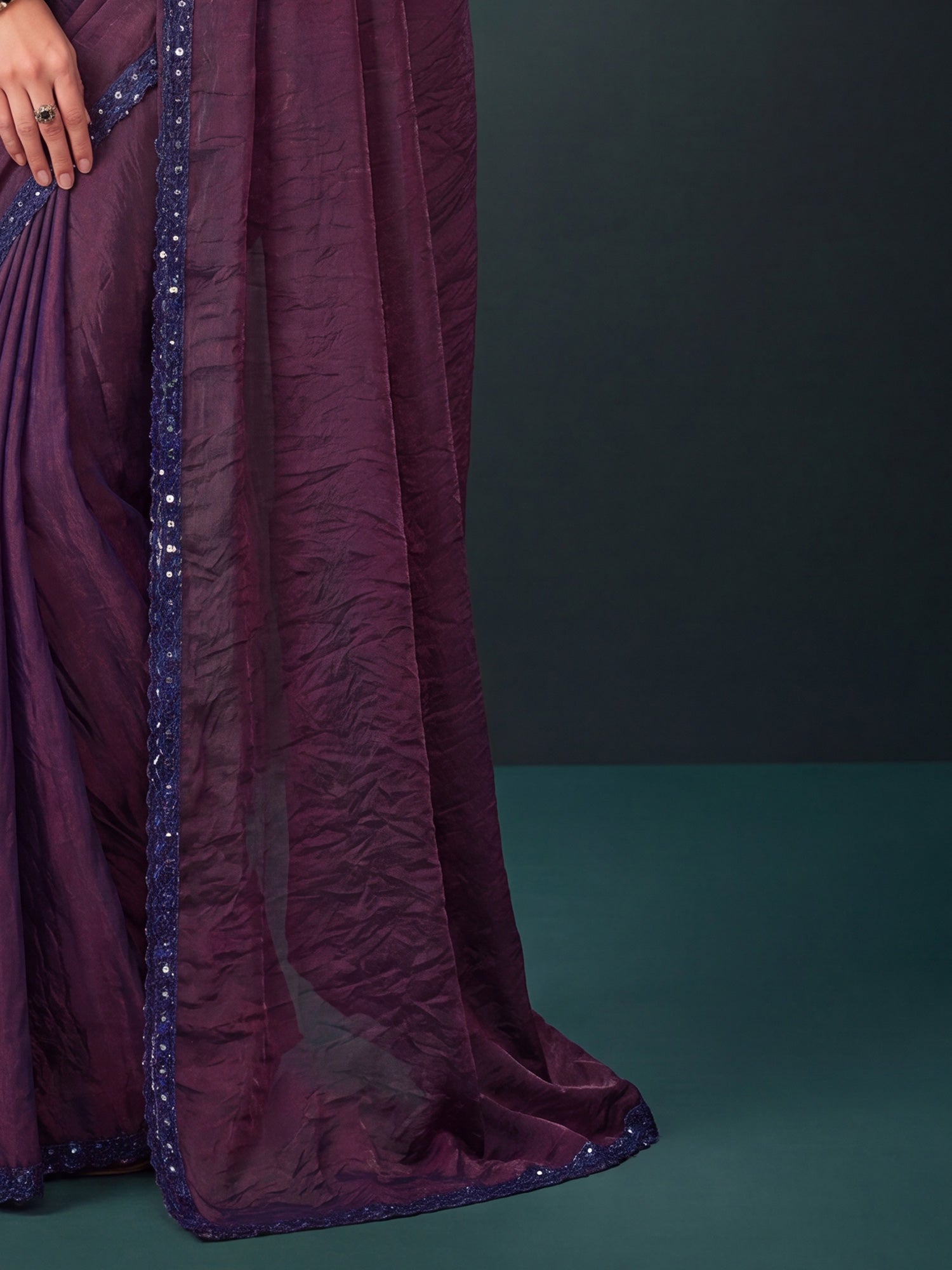 Wine Georgette saree – detail view 5