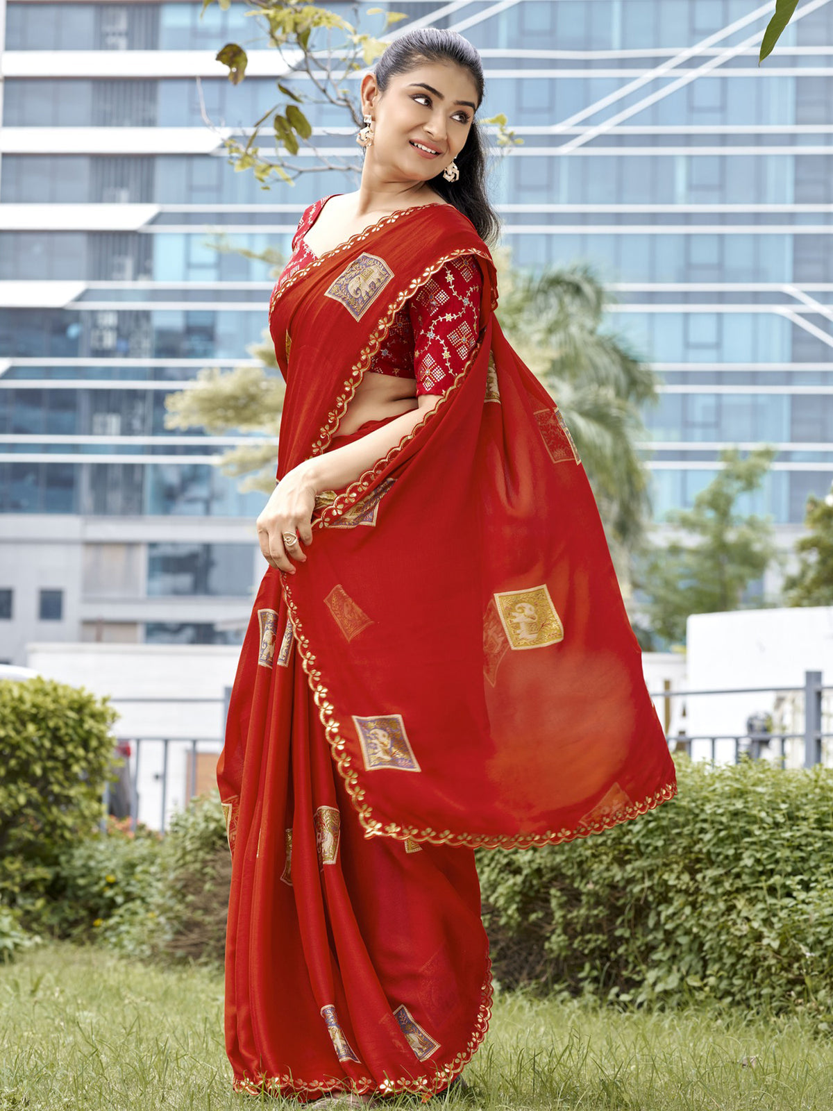 Red chiffon saree view 2