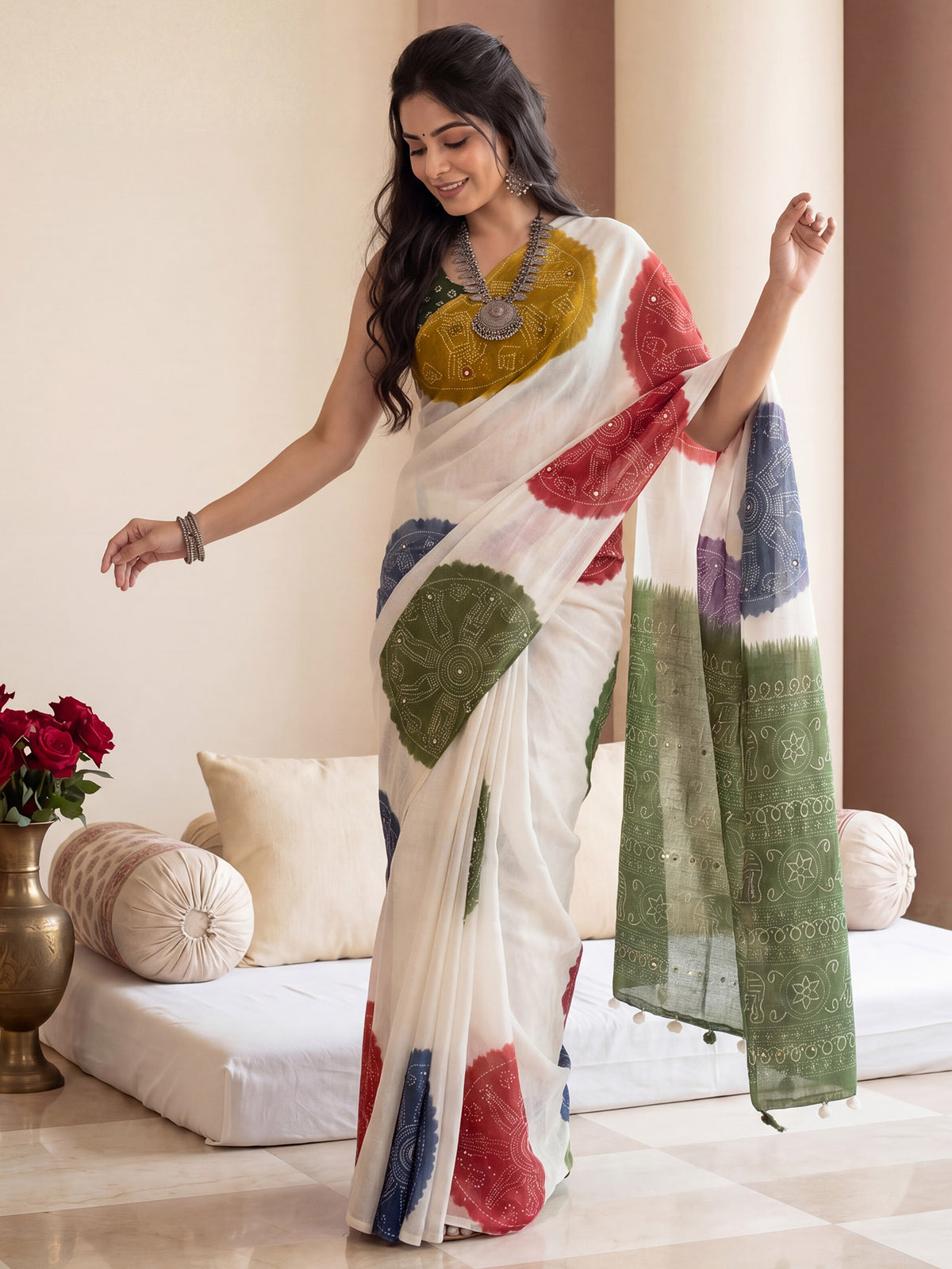 Off White Linen saree – detail view 3