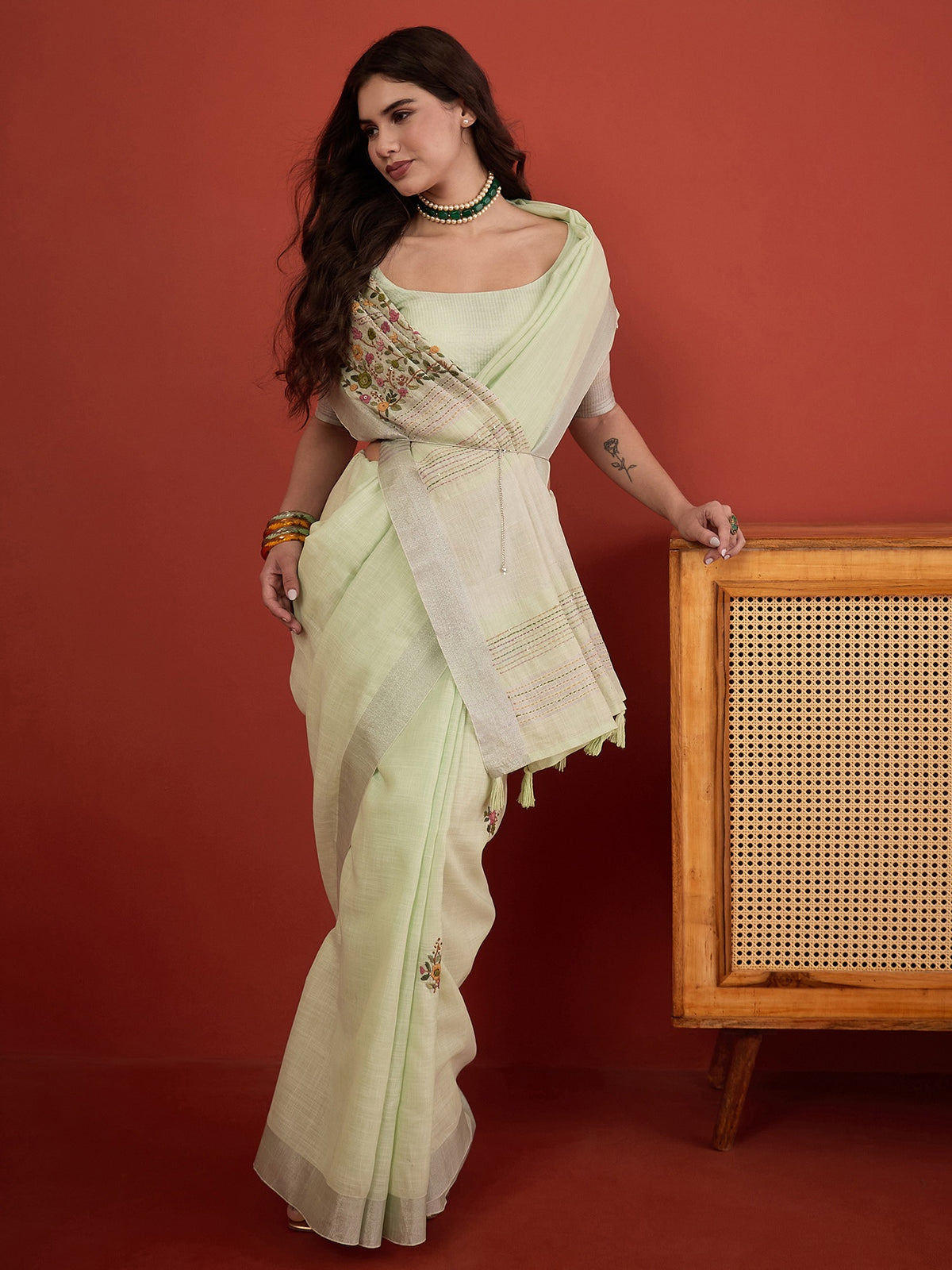 Light Green linen blend saree view 4