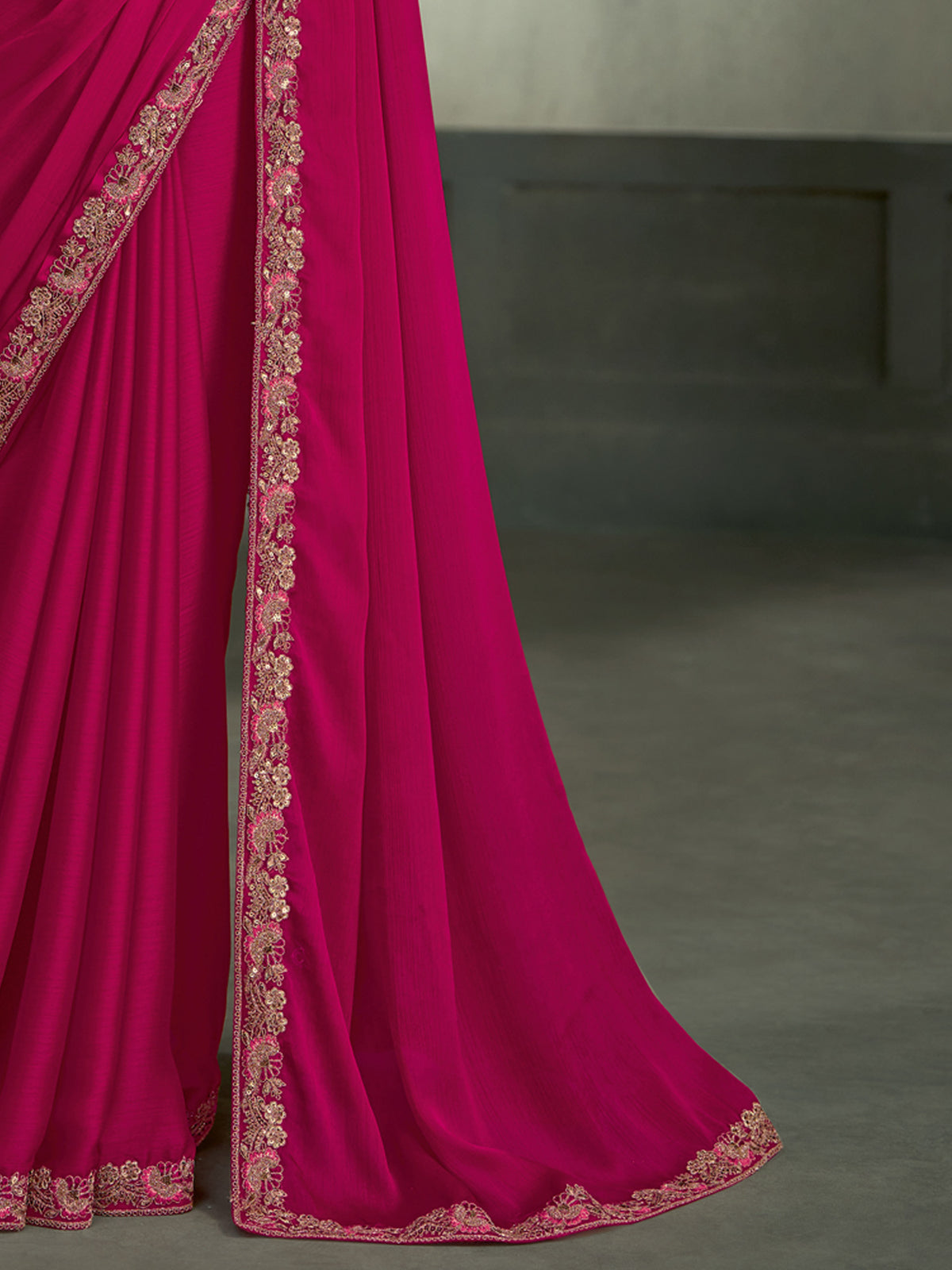 Pink Chiffon saree – detail view 4