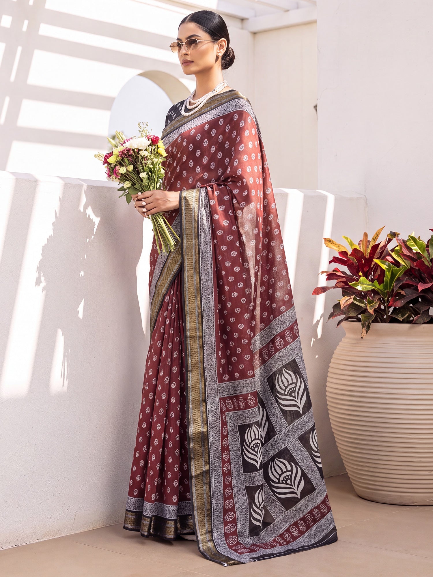 Maroon Cotton saree – detail view 2