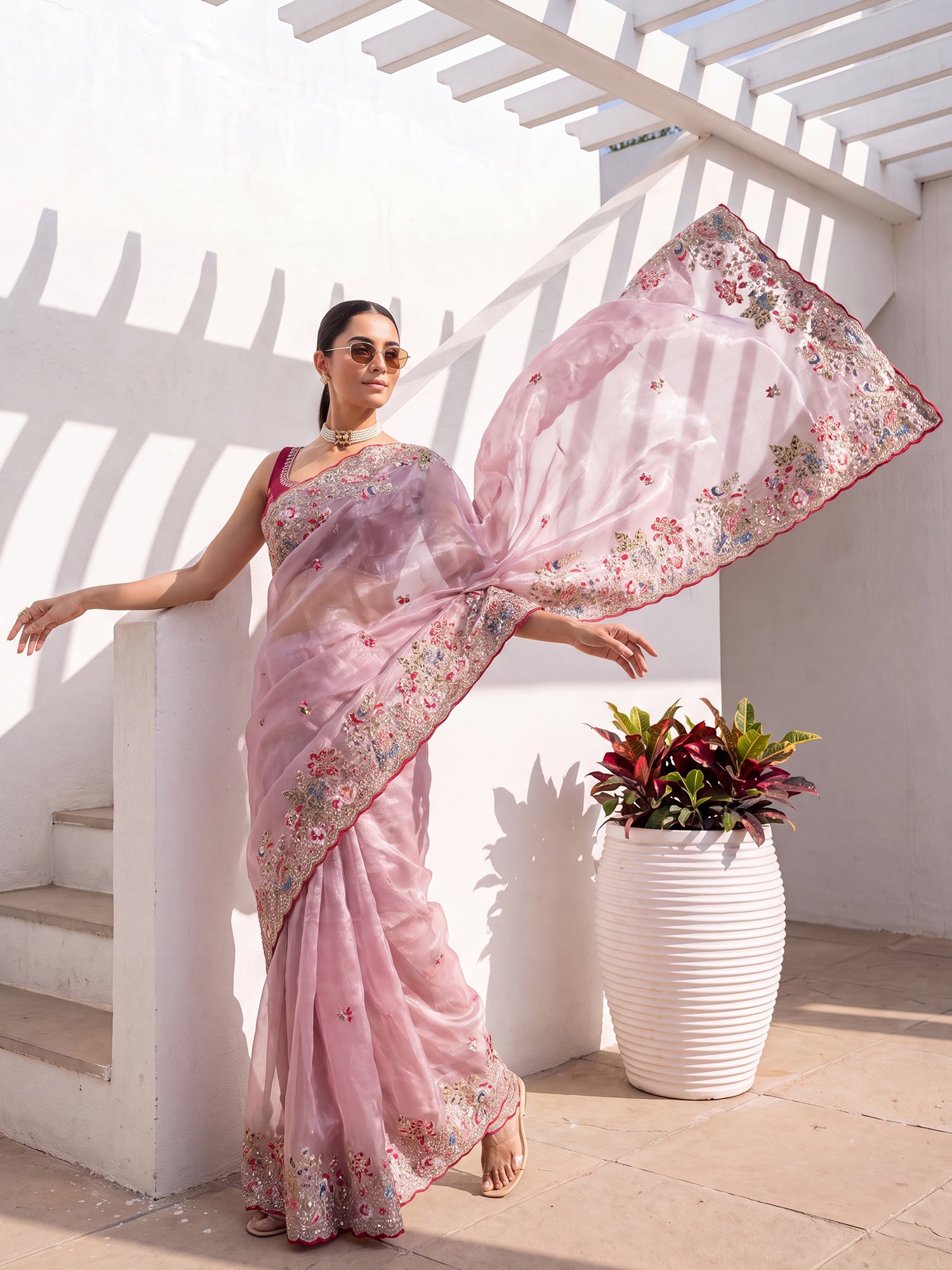Pink Organza saree – detail view 3