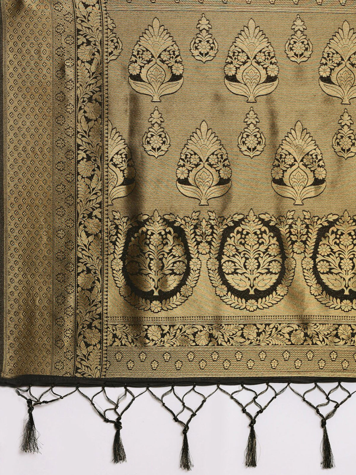 Gold Silk Blend saree – detail view 5