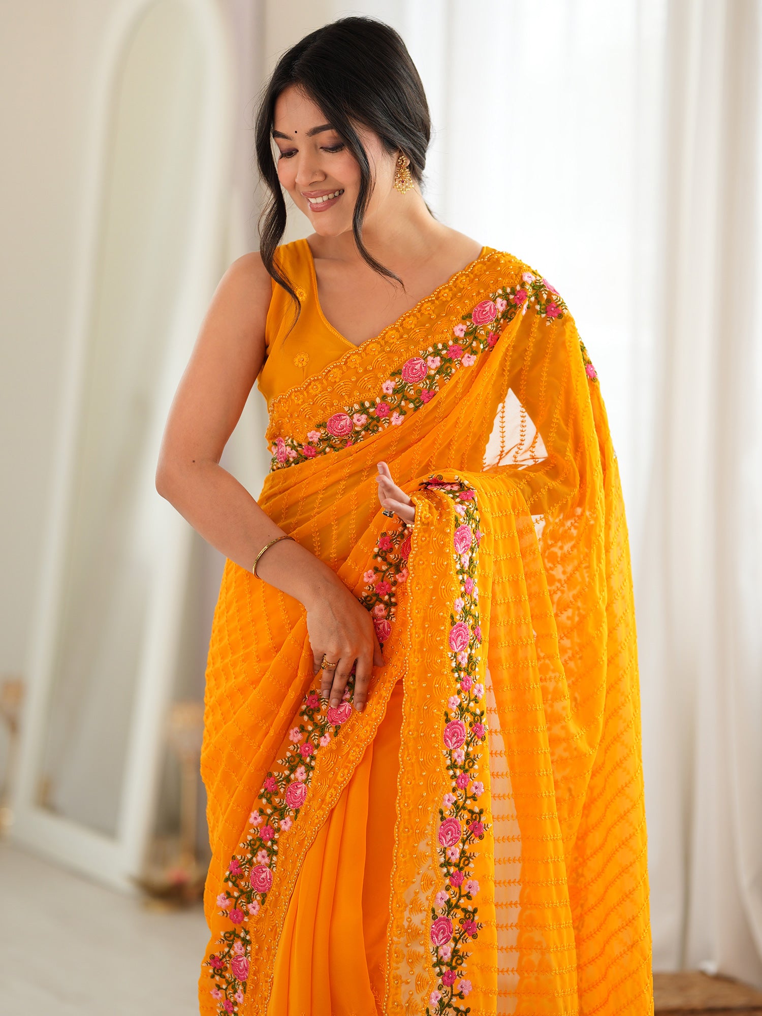 Orange Georgette saree – detail view 3