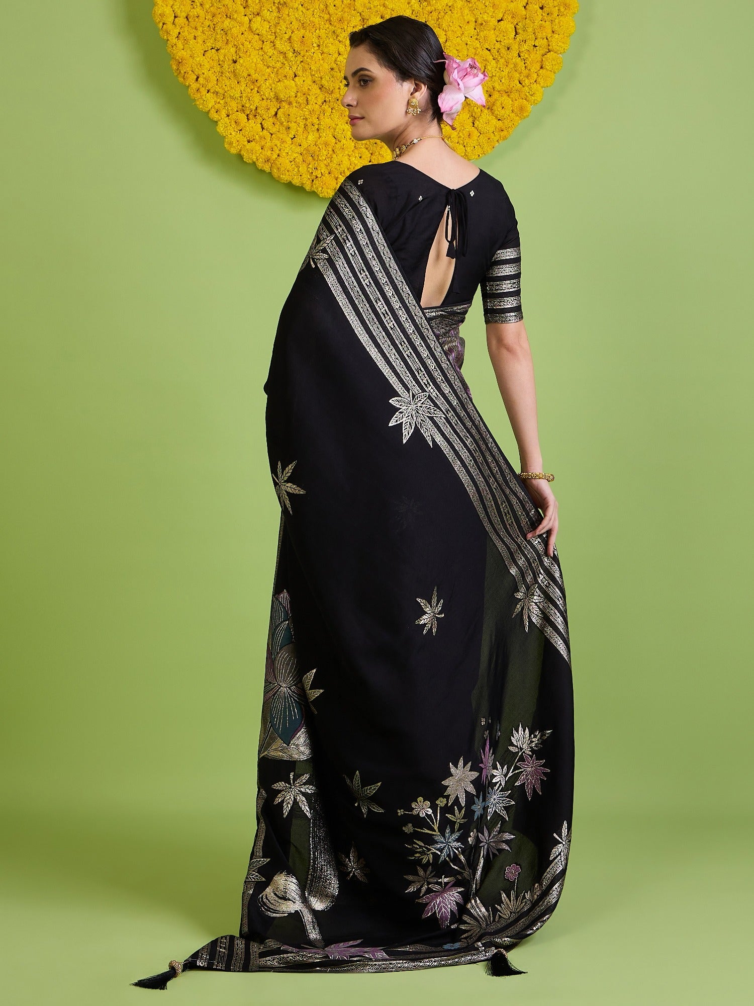 Black Silk Blend saree – detail view 1