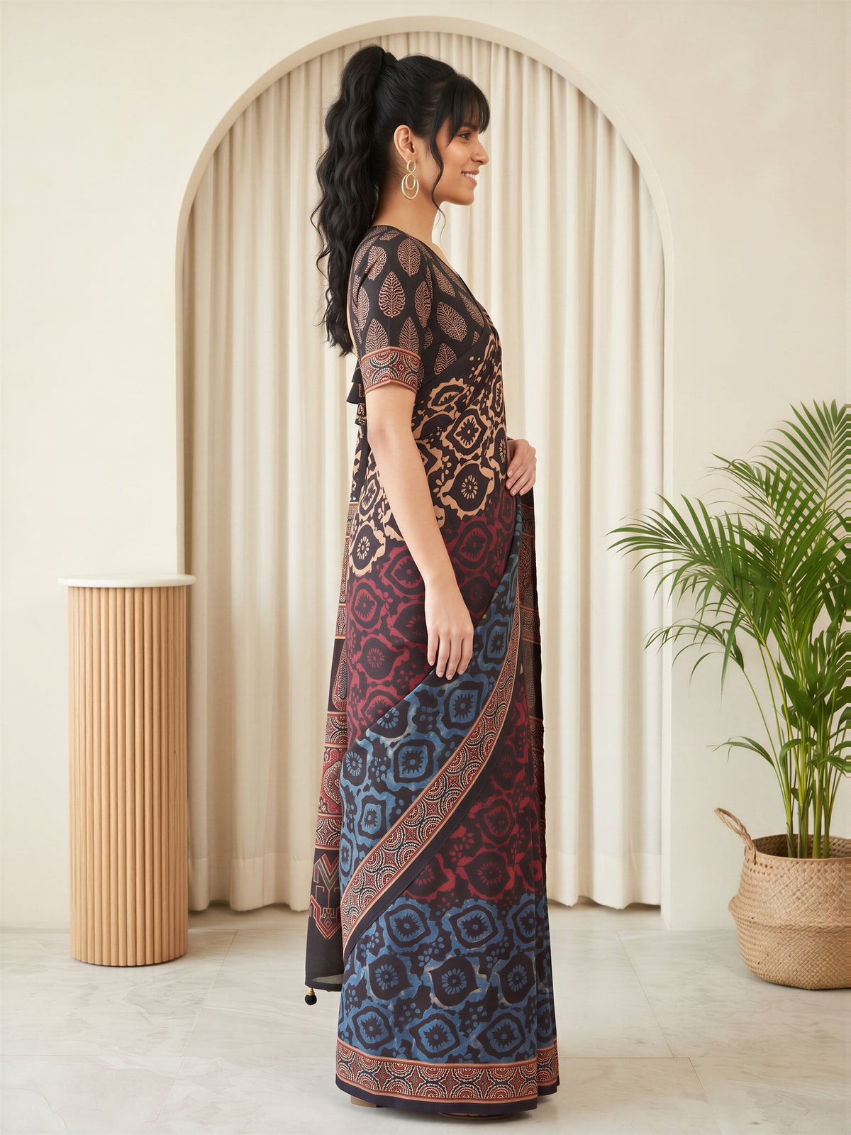 Beige Silk Blend saree – detail view 2