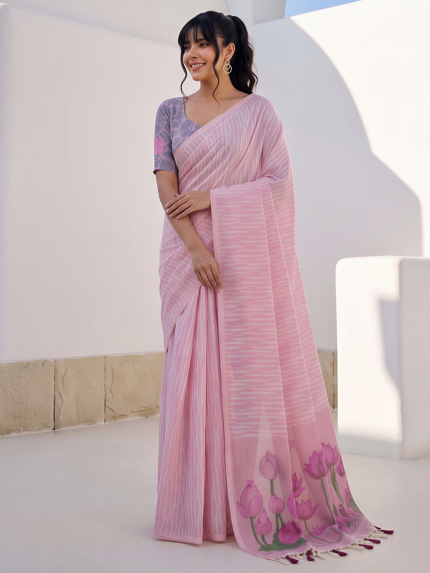 Pink Viscose saree – detail view 3