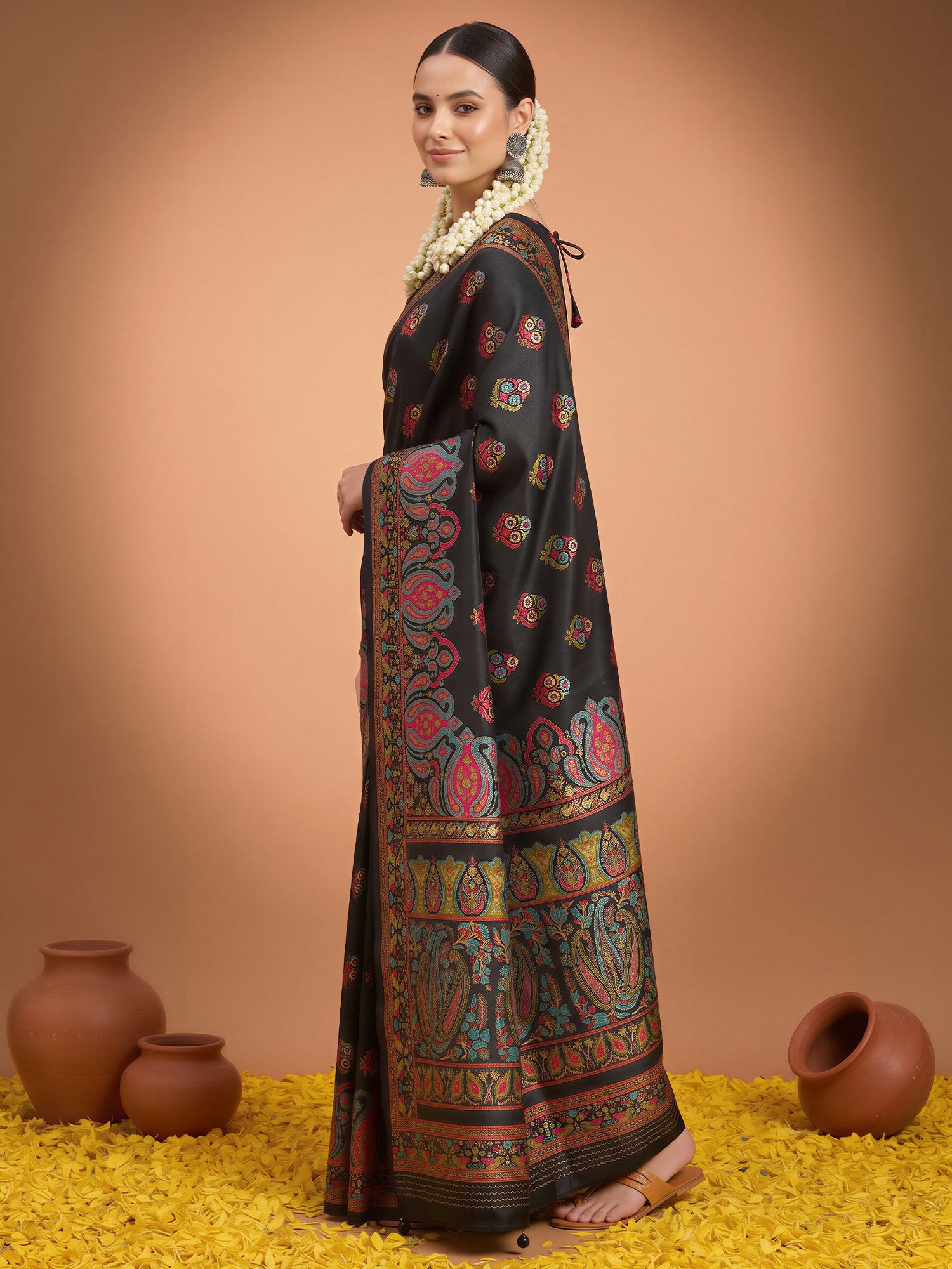 Black Silk Blend saree – detail view 2