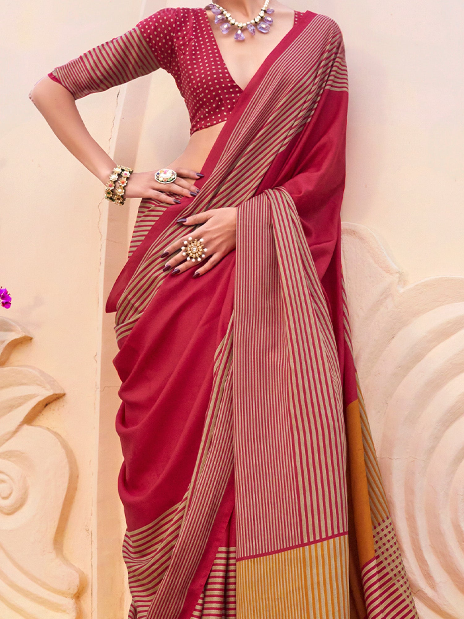 Pink Silk Blend saree – detail view 3