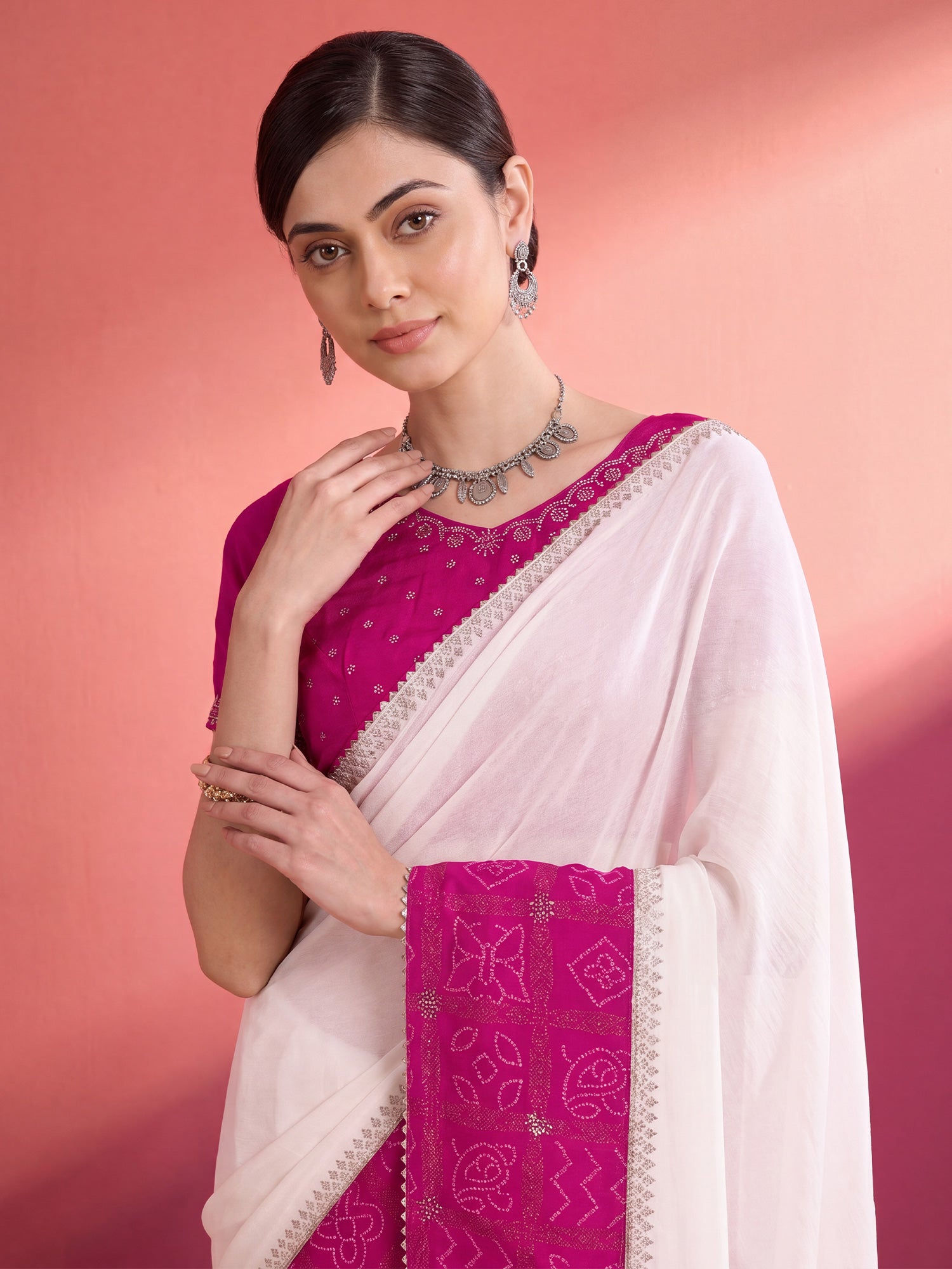 White Vichitra Silk saree – detail view 4