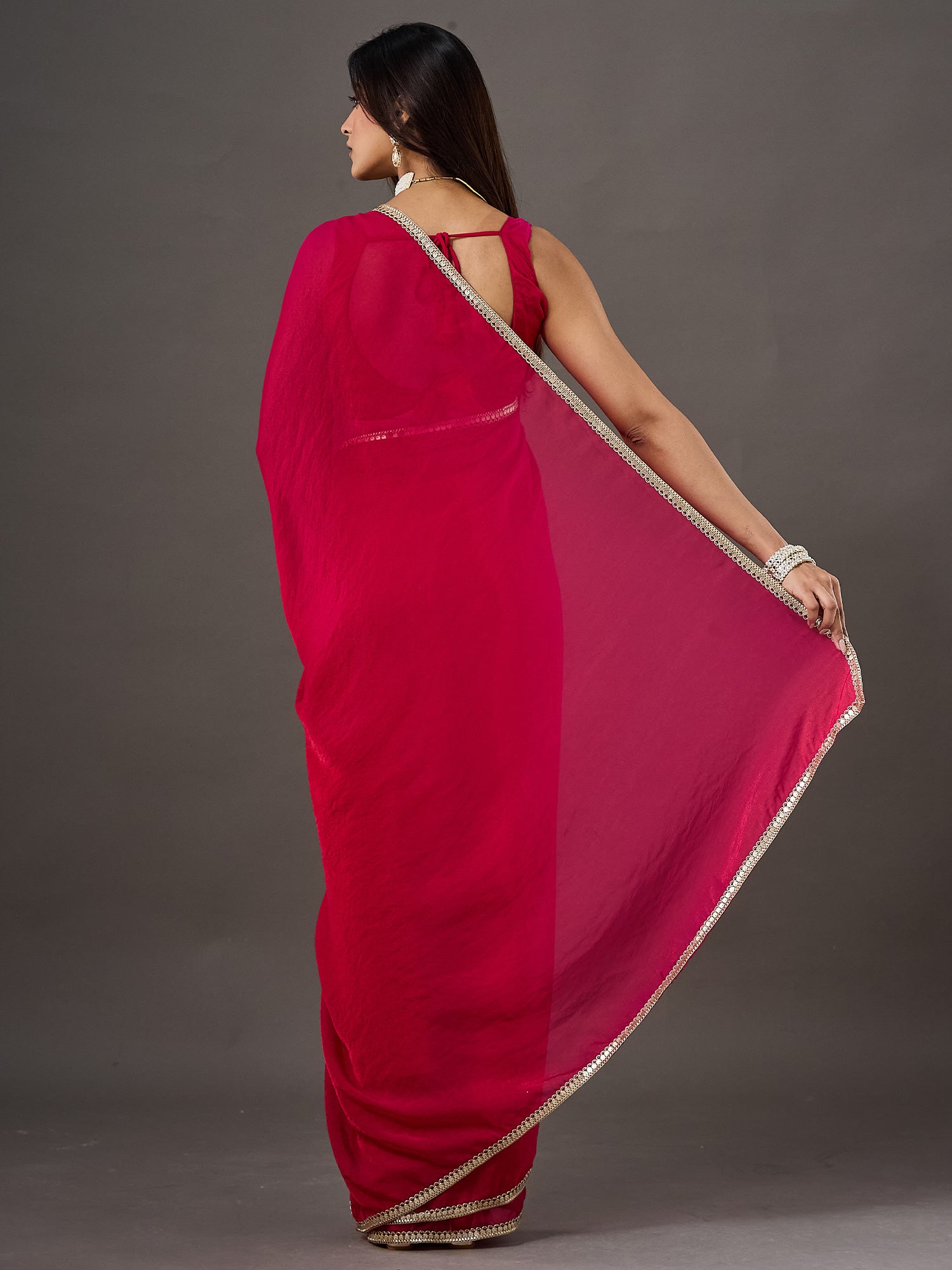 Pink Georgette saree – detail view 1