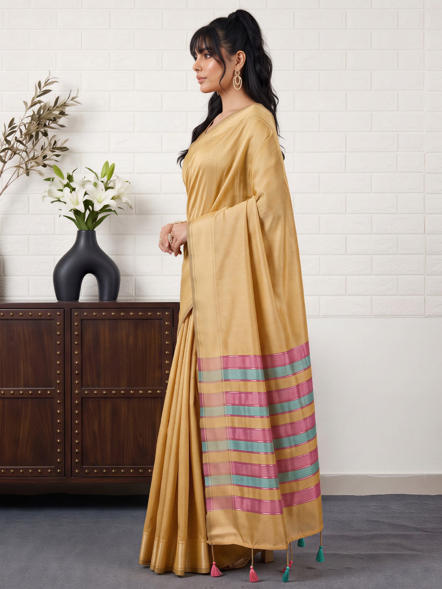 Mustard Bhagalpuri Silk saree – detail view 1
