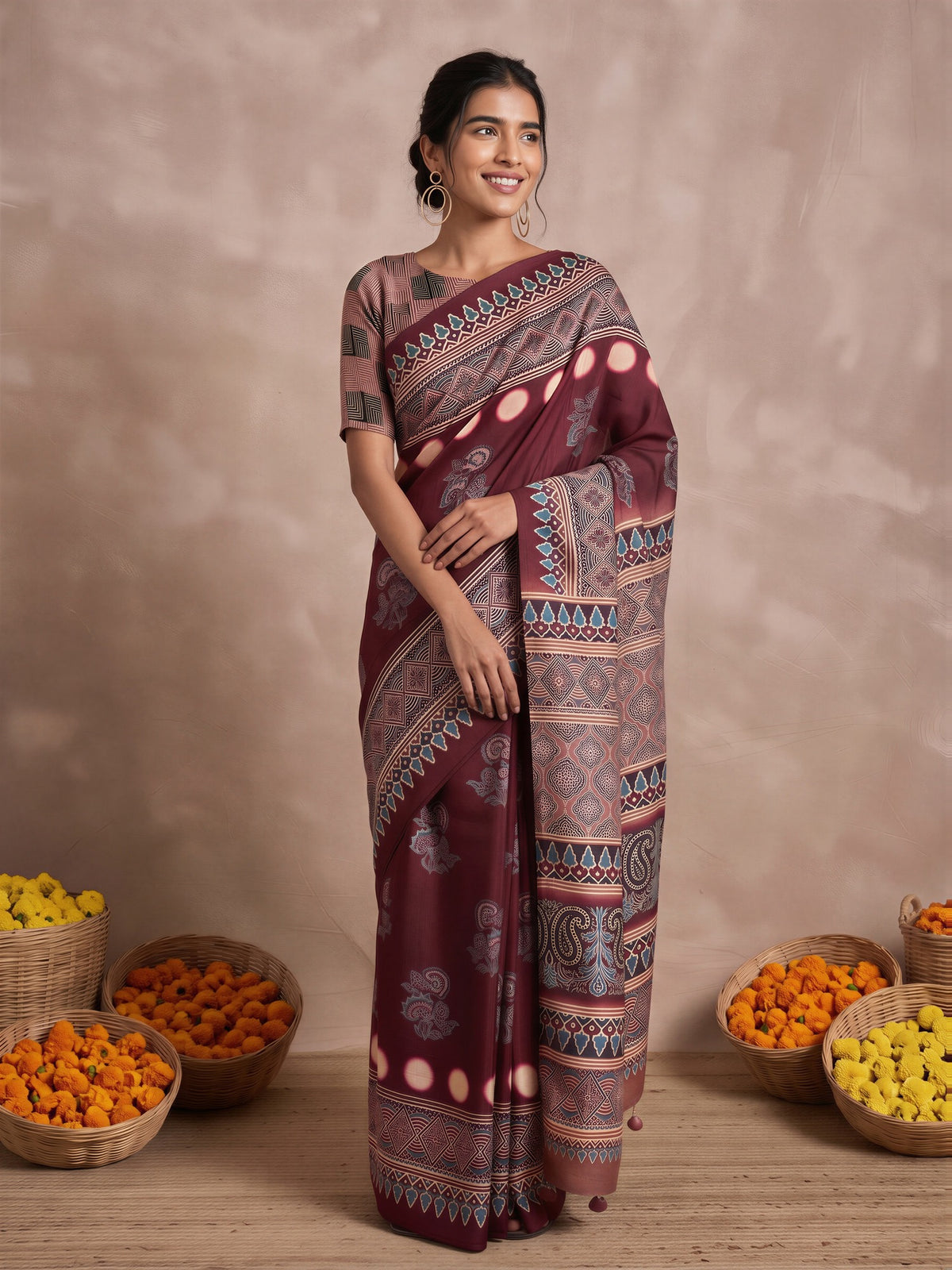 Maroon Viscose Silk saree – detail view 3