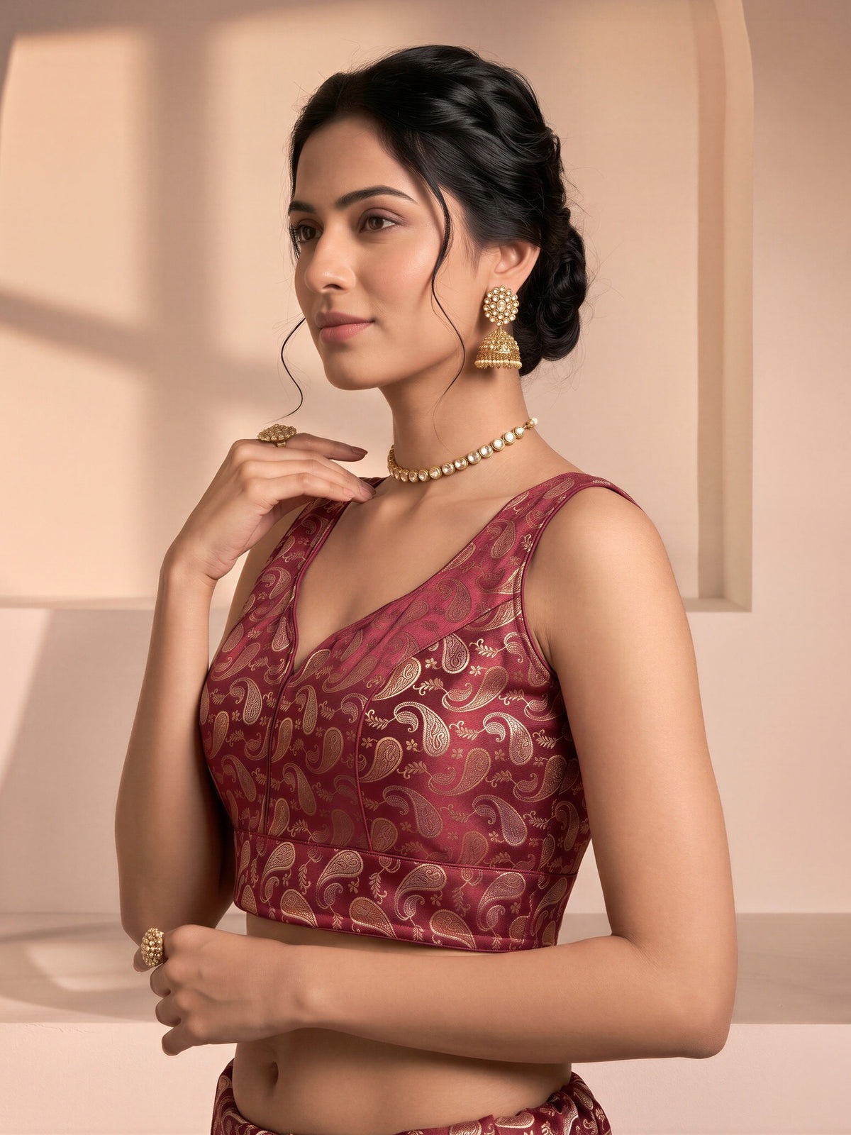 Maroon woven brocade silk blend sleeveless readymade saree blouse with v neck view 2