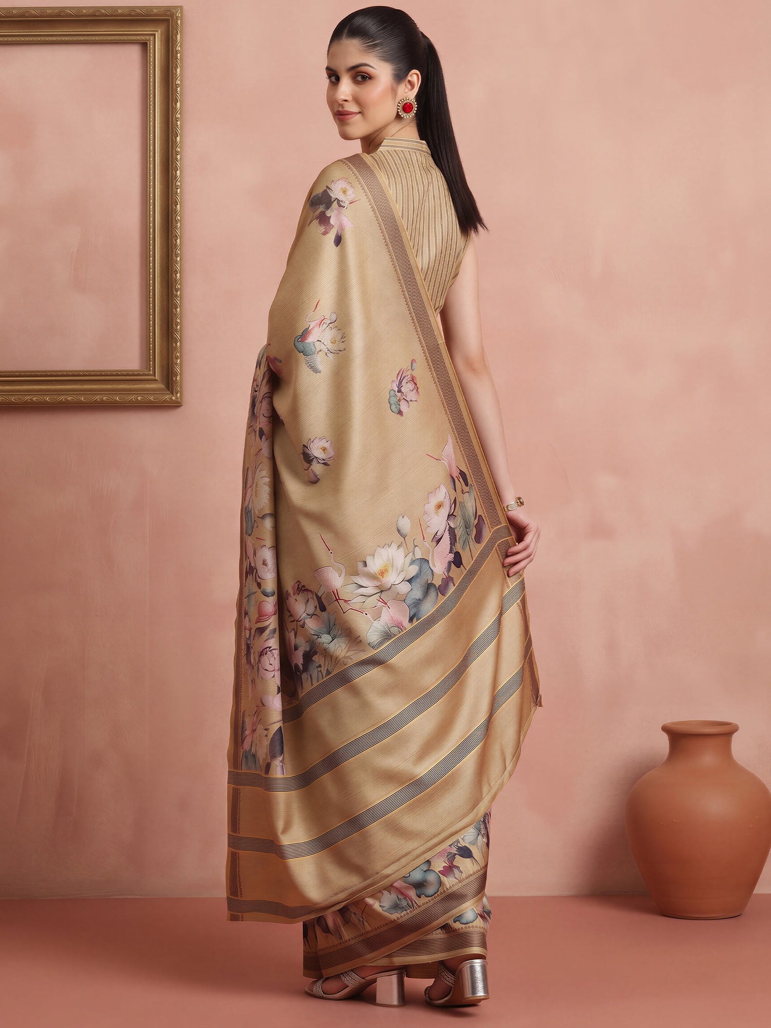Cream Cotton Blend saree – detail view 1