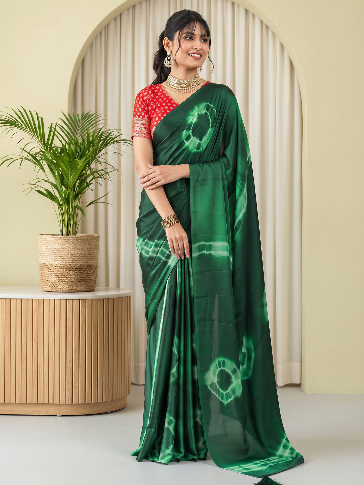 Green Satin Silk saree – detail view 3