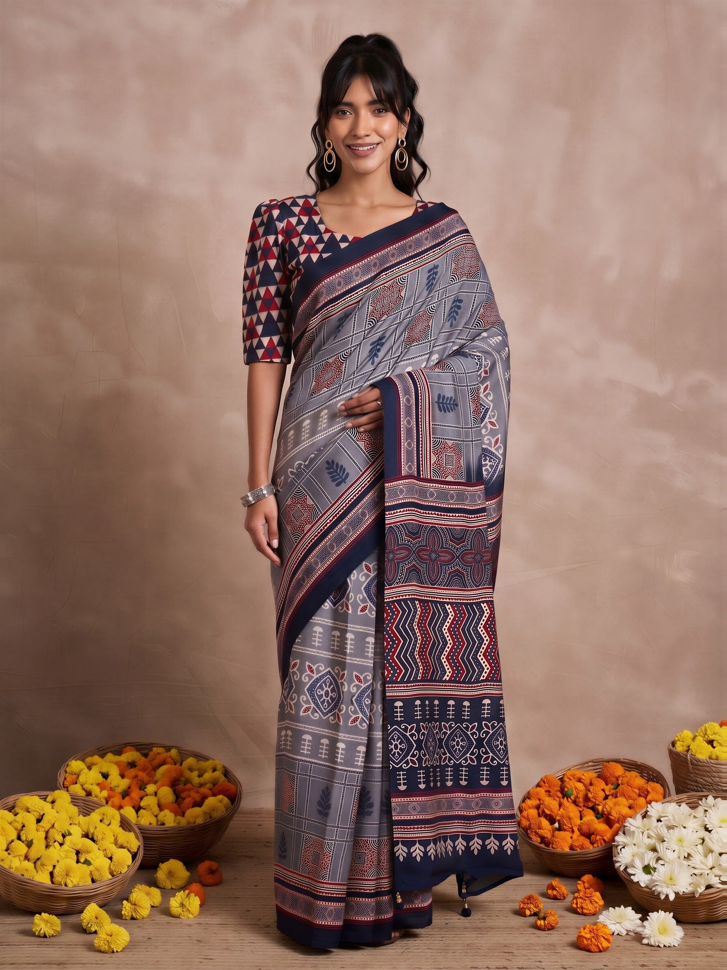 Grey Viscose Silk saree – detail view 3