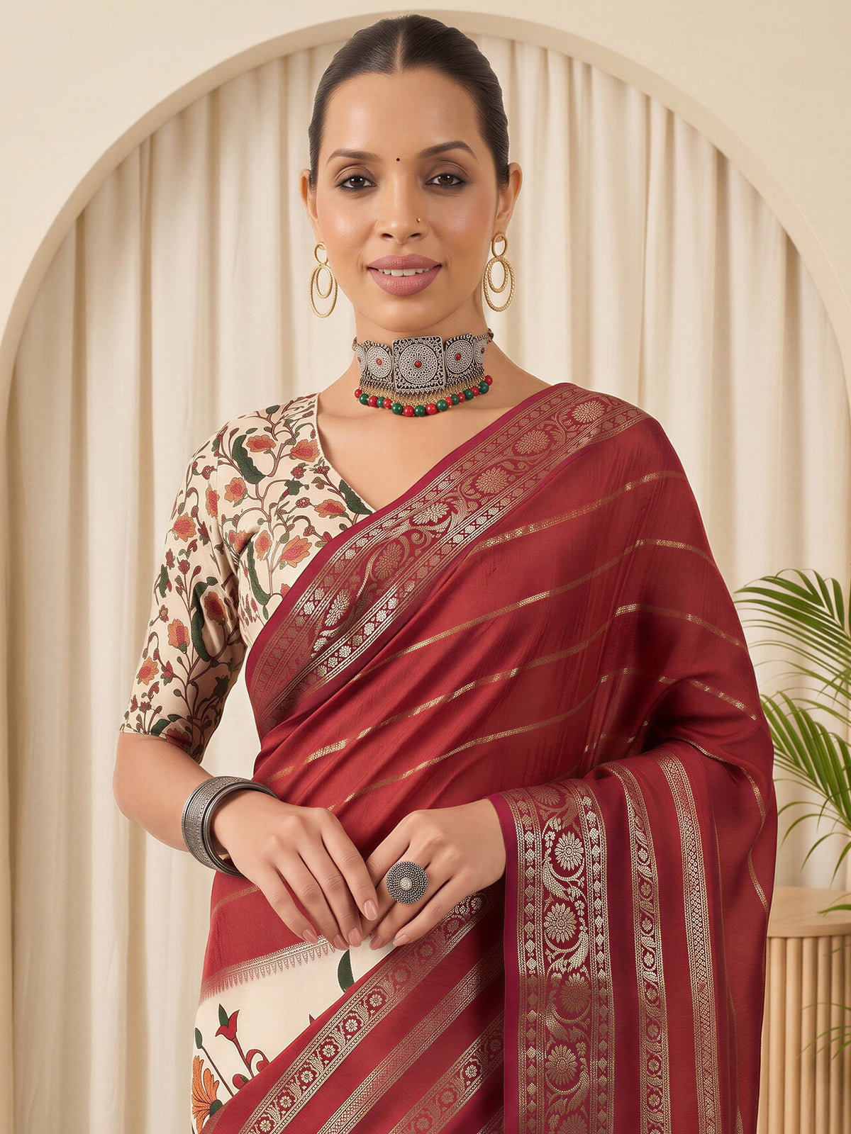 Maroon Viscose Silk saree – detail view 4