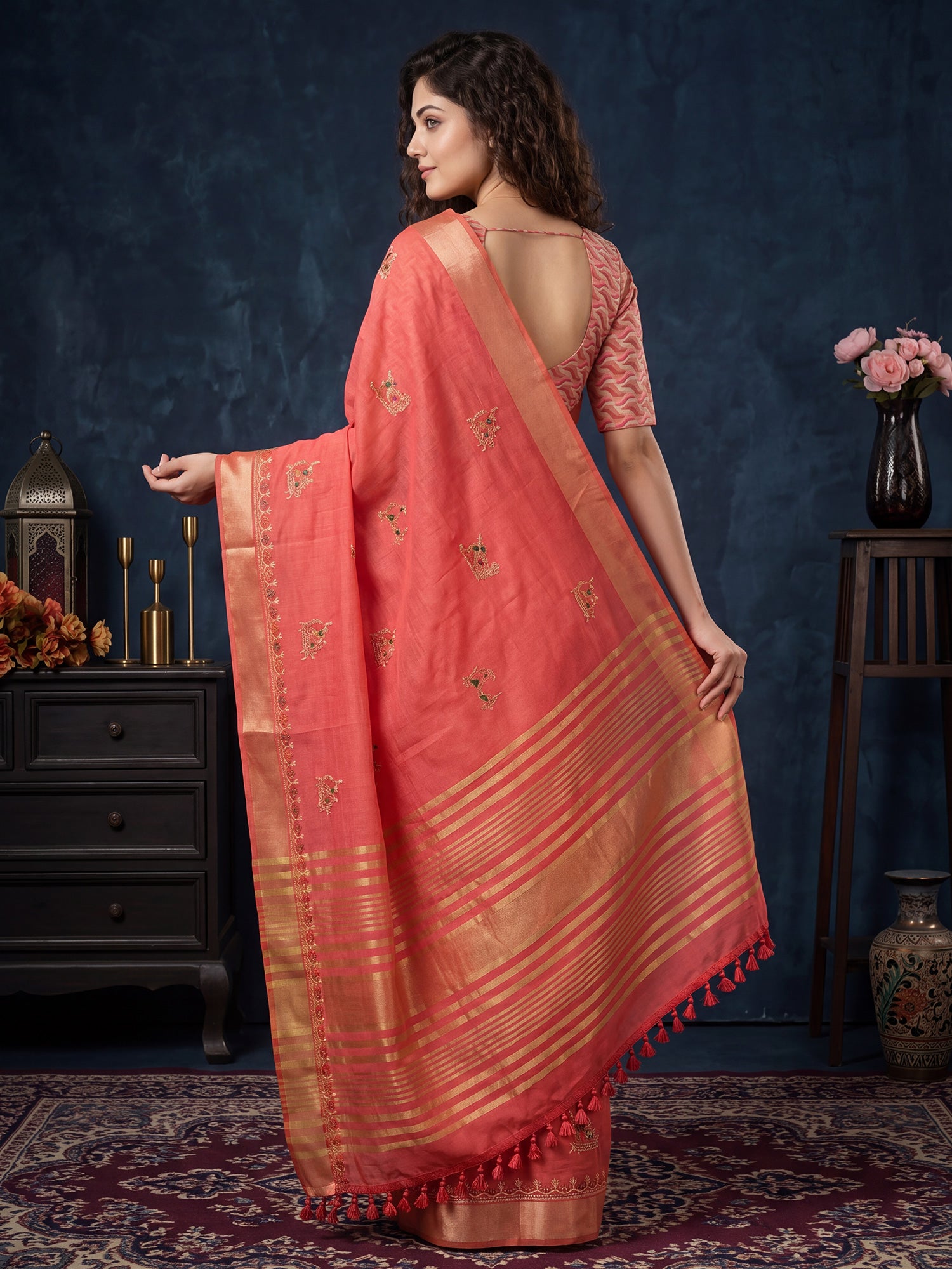 Peach Cotton Linen saree – detail view 1