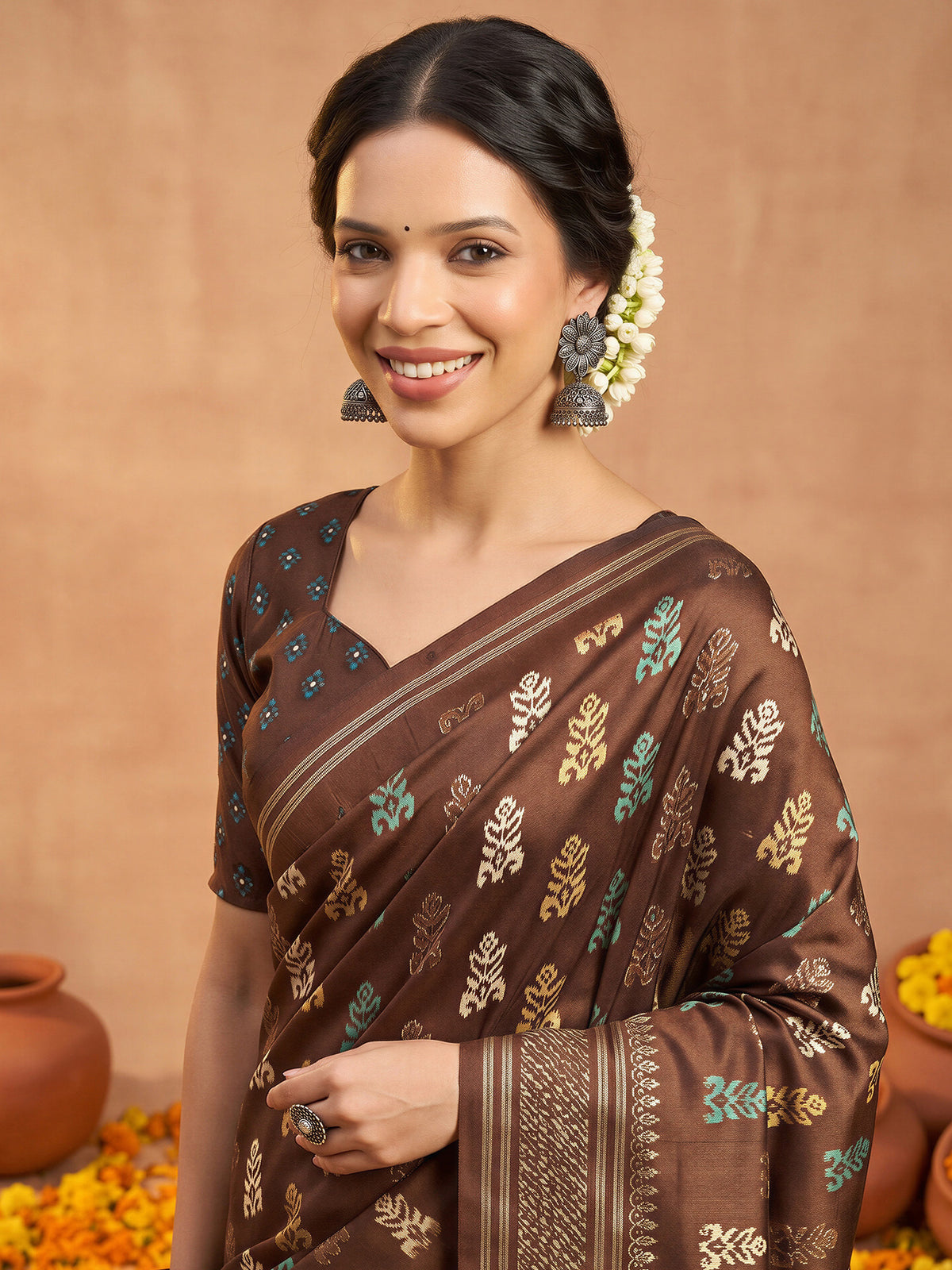 Brown Silk Blend saree – detail view 4