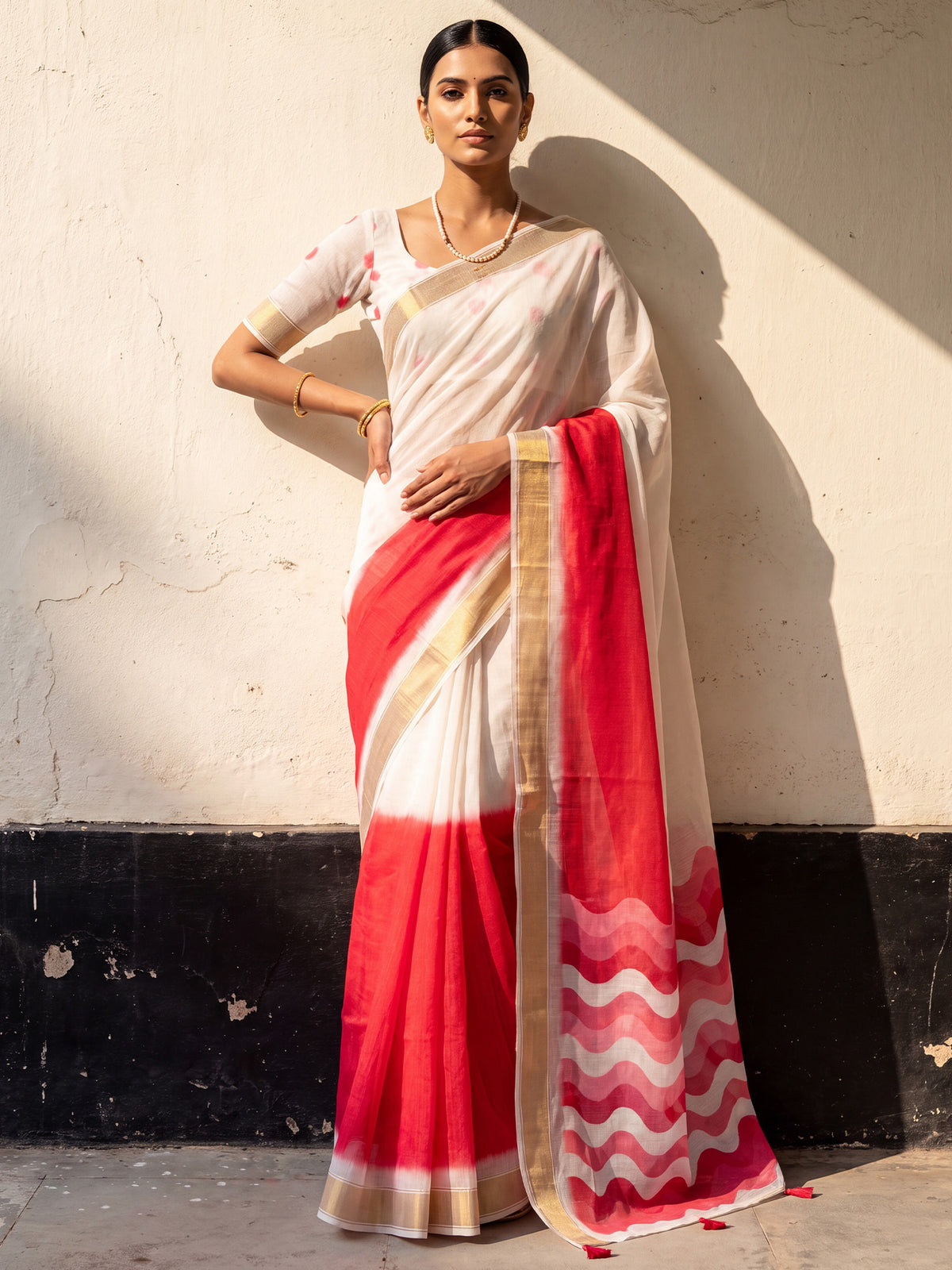 Red Linen saree – detail view 3