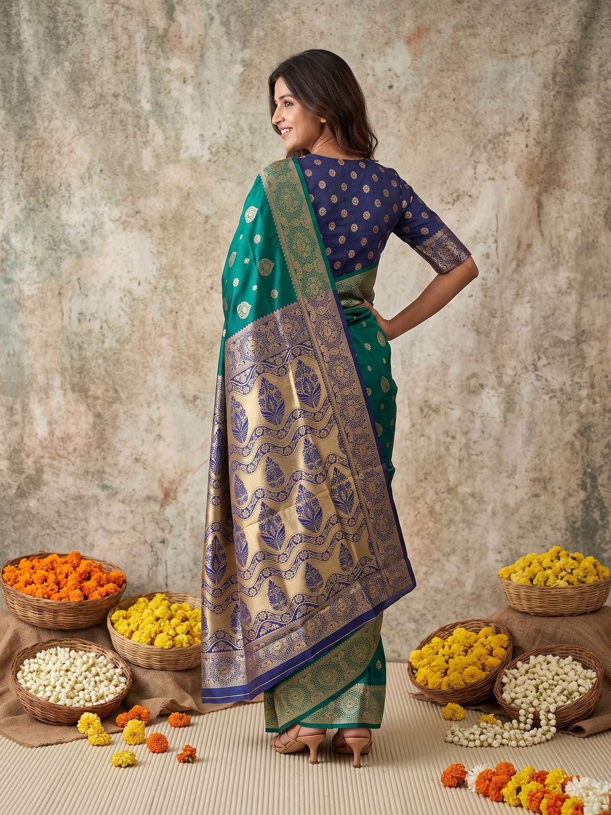 Teal Green Silk Blend saree – detail view 3