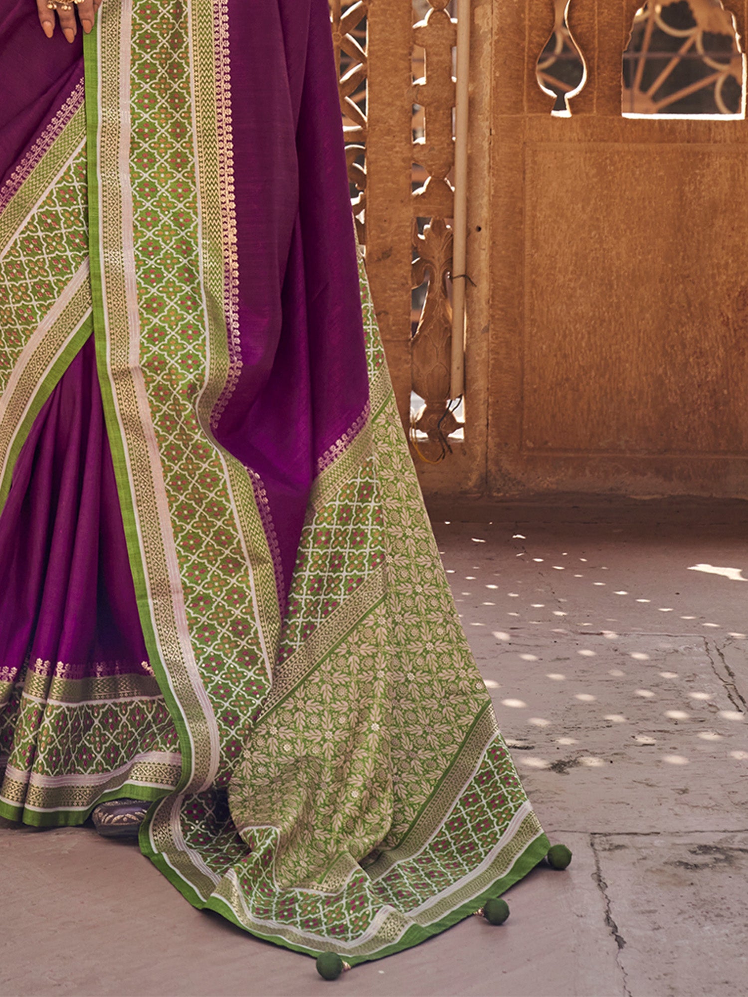 Purple Silk Blend saree – detail view 4