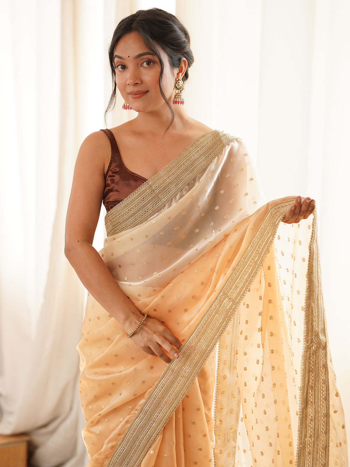 Yellow Silk Blend saree – detail view 2
