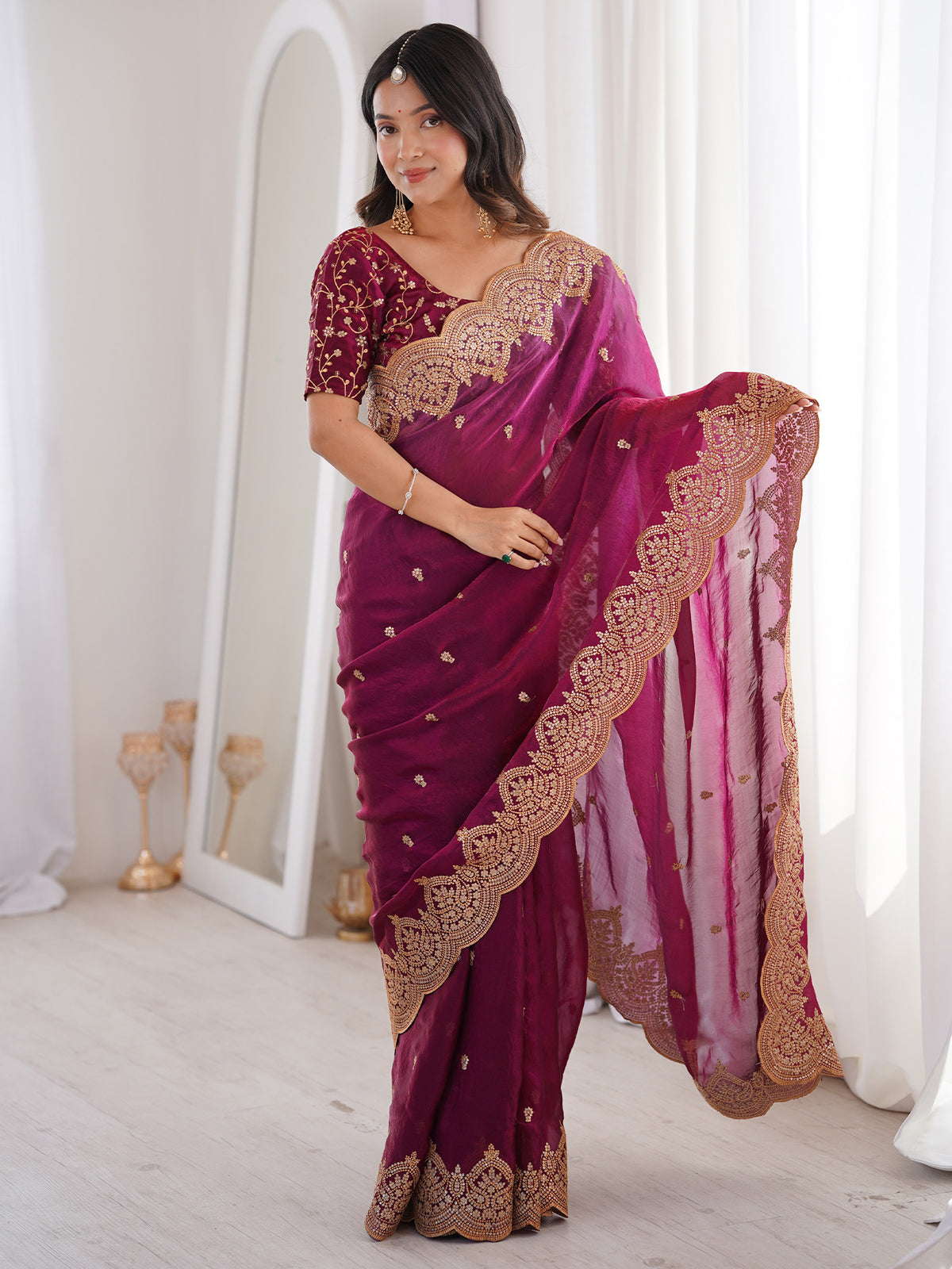 Magenta Satin saree – detail view 3