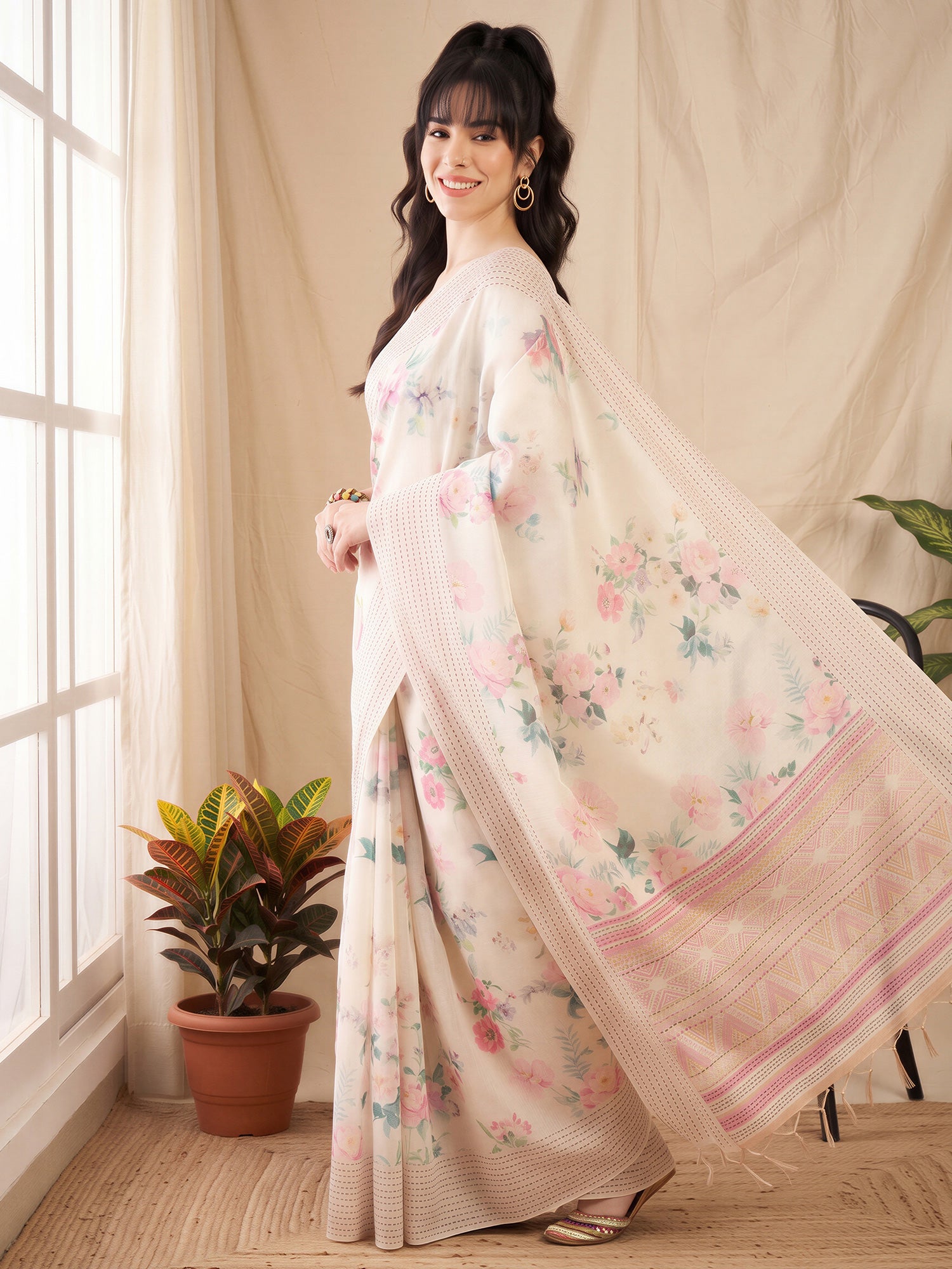 Off White Silk Cotton saree – detail view 2