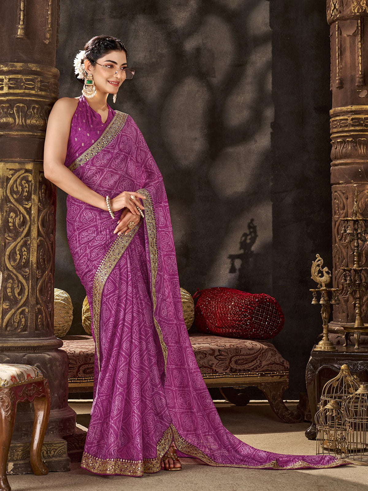 Magenta Chiffon saree – detail view 3
