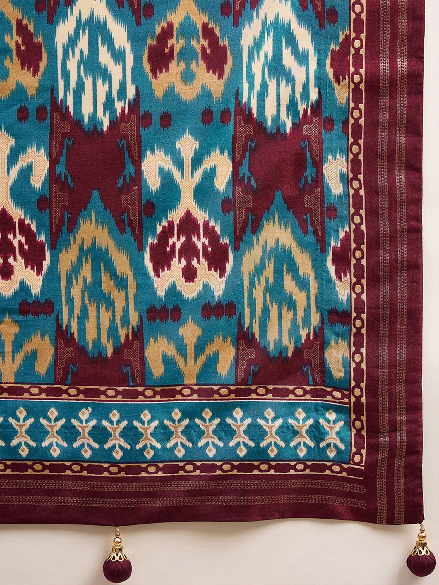 Maroon Silk Blend saree – detail view 5
