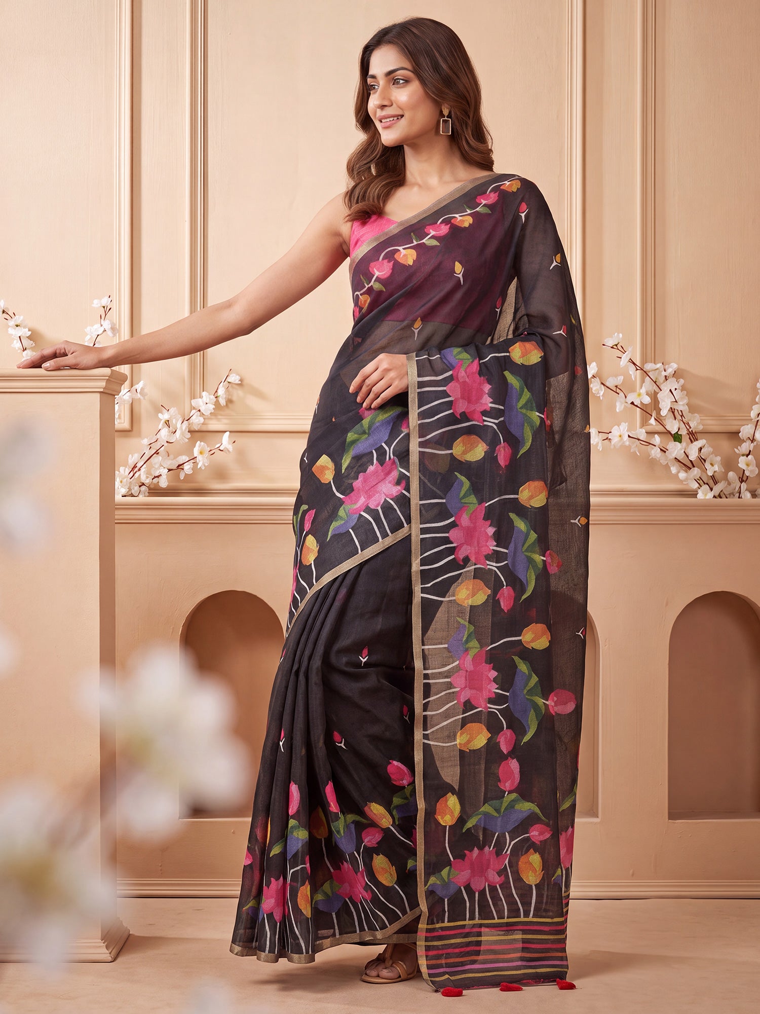 Black Cotton Linen saree – detail view 3