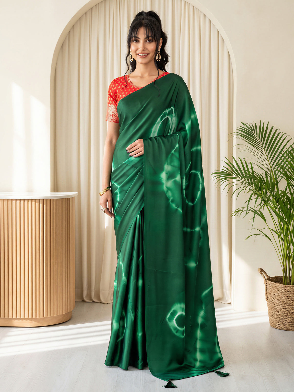 Green Satin Silk saree – detail view 3