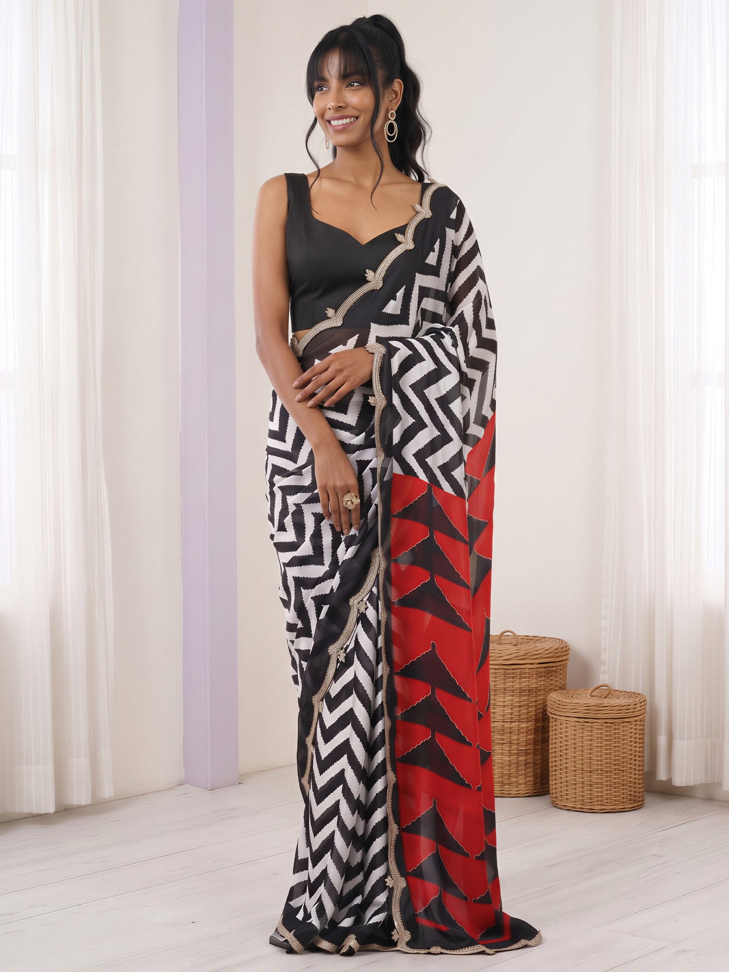 White Pure Georgette saree – detail view 3