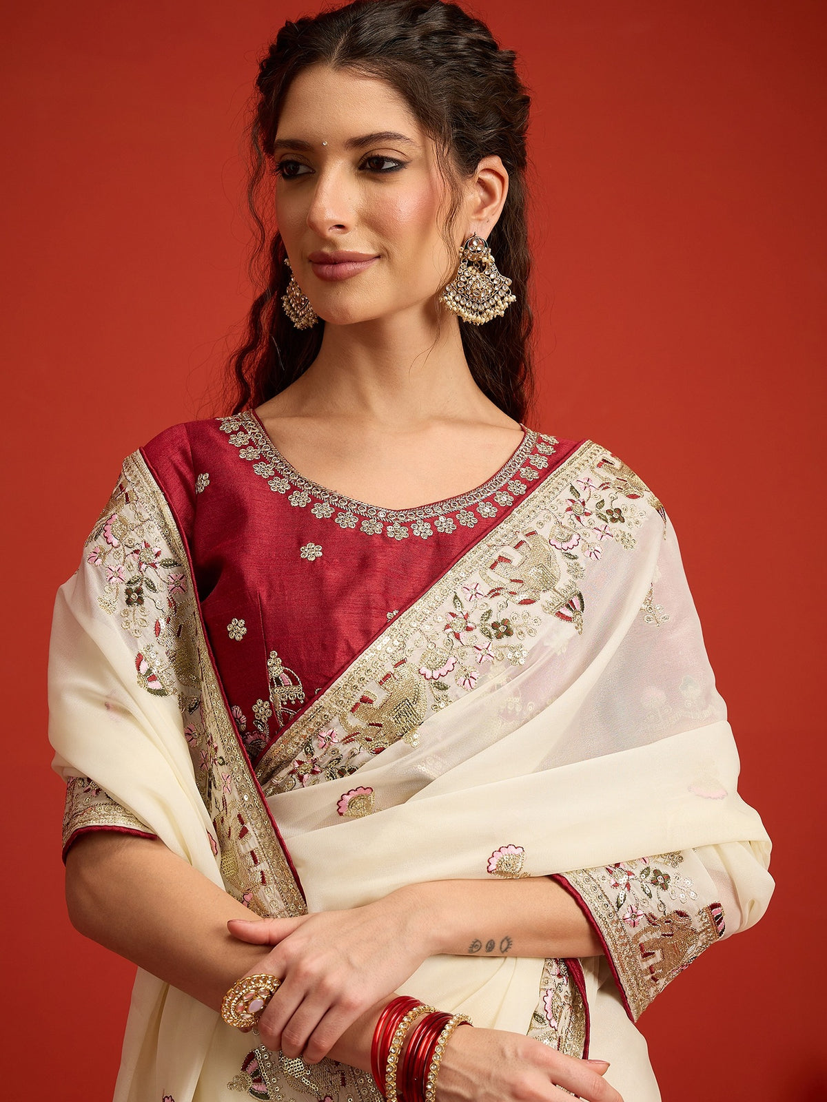 Off White Georgette saree – detail view 3